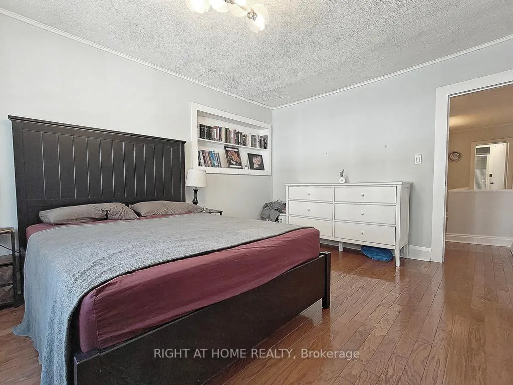 Photo 14 of 235 Soudan Avenue, Toronto, Mount Pleasant West — HOMEH