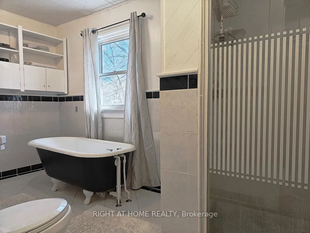 Photo 18 of 235 Soudan Avenue, Toronto, Mount Pleasant West — HOMEH