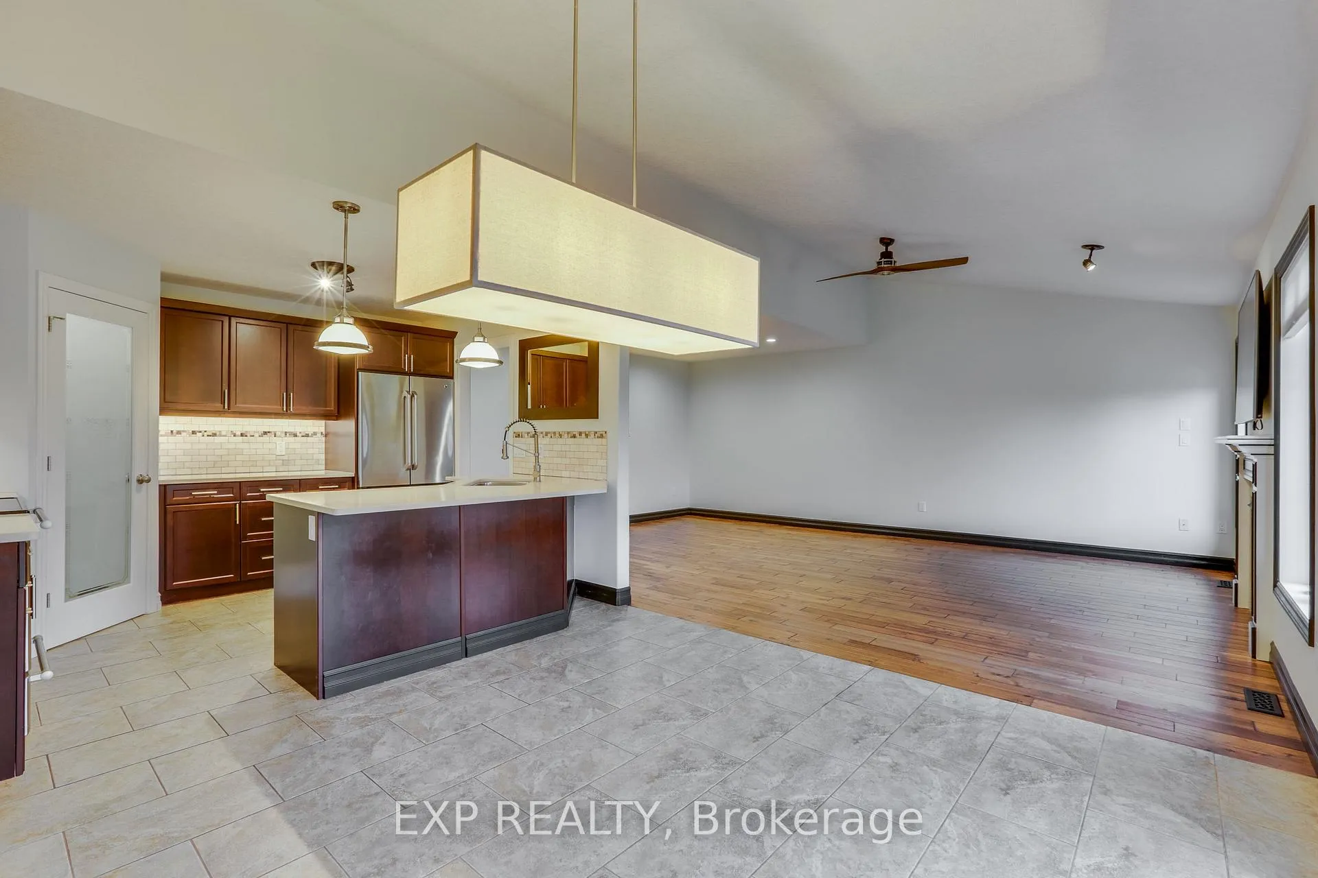 Photo 10 of 2701 Bateman Trail, London, South W — HOMEH