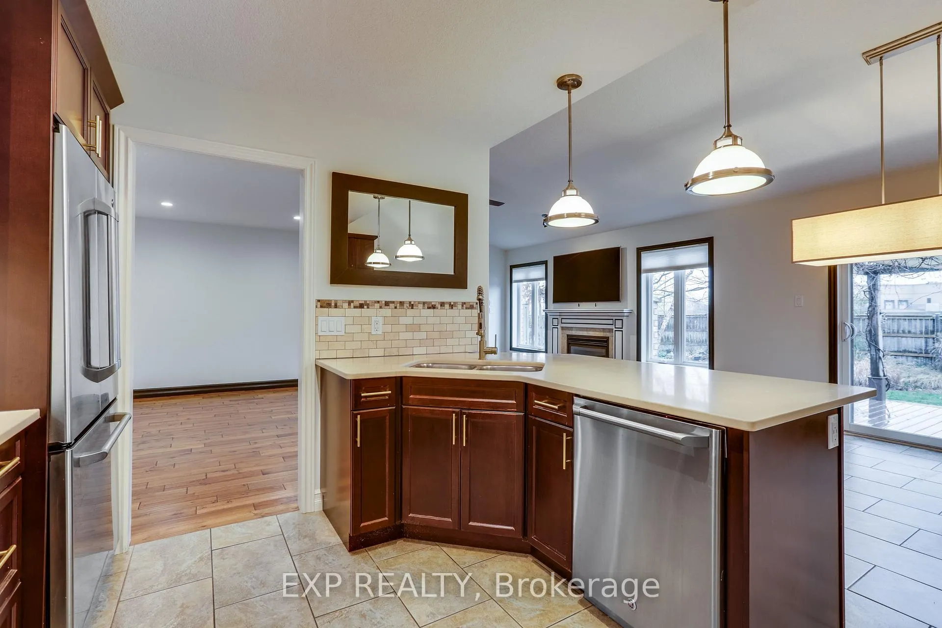 Photo 14 of 2701 Bateman Trail, London, South W — HOMEH