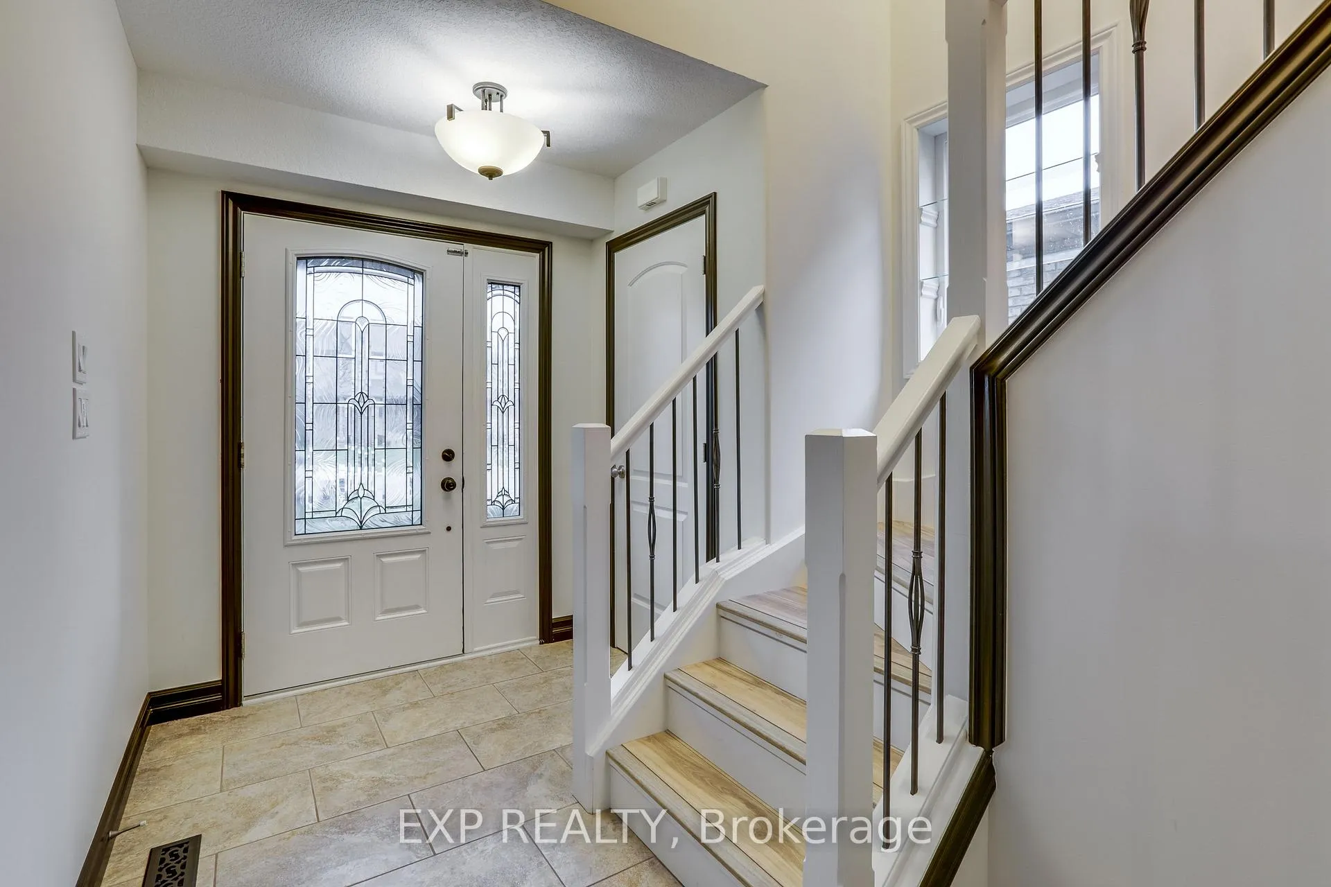 Photo 15 of 2701 Bateman Trail, London, South W — HOMEH