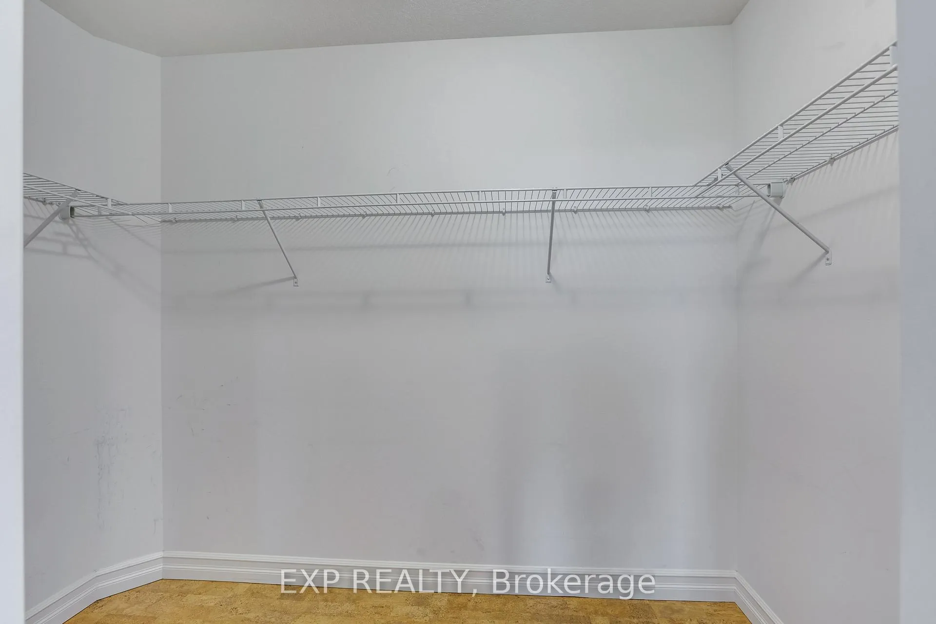 Photo 35 of 2701 Bateman Trail, London, South W — HOMEH
