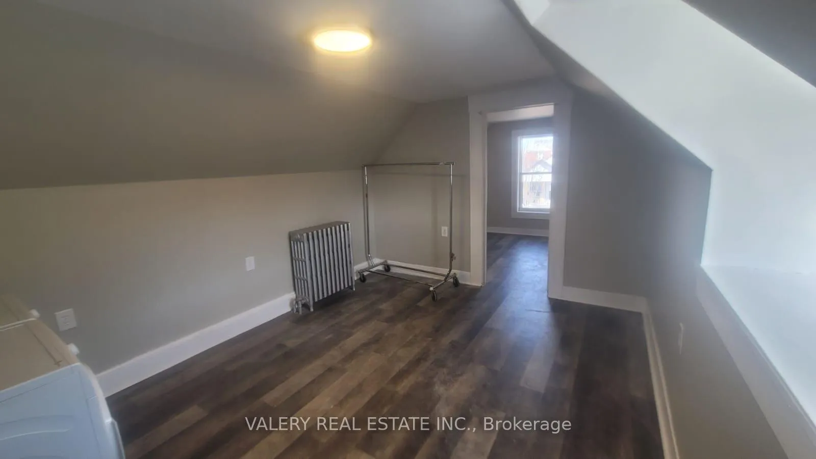 Photo 15 of Unit 1, 1091 Highland Ave, Windsor — HOMEH