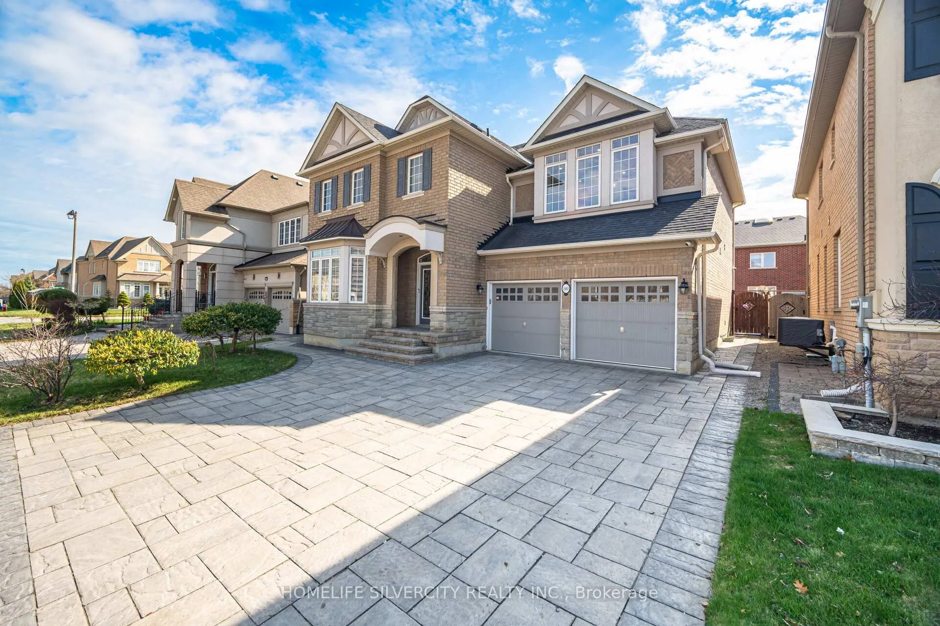 Photo 2 of 80 Scotchmere Crescent, Brampton, Bram East — HOMEH