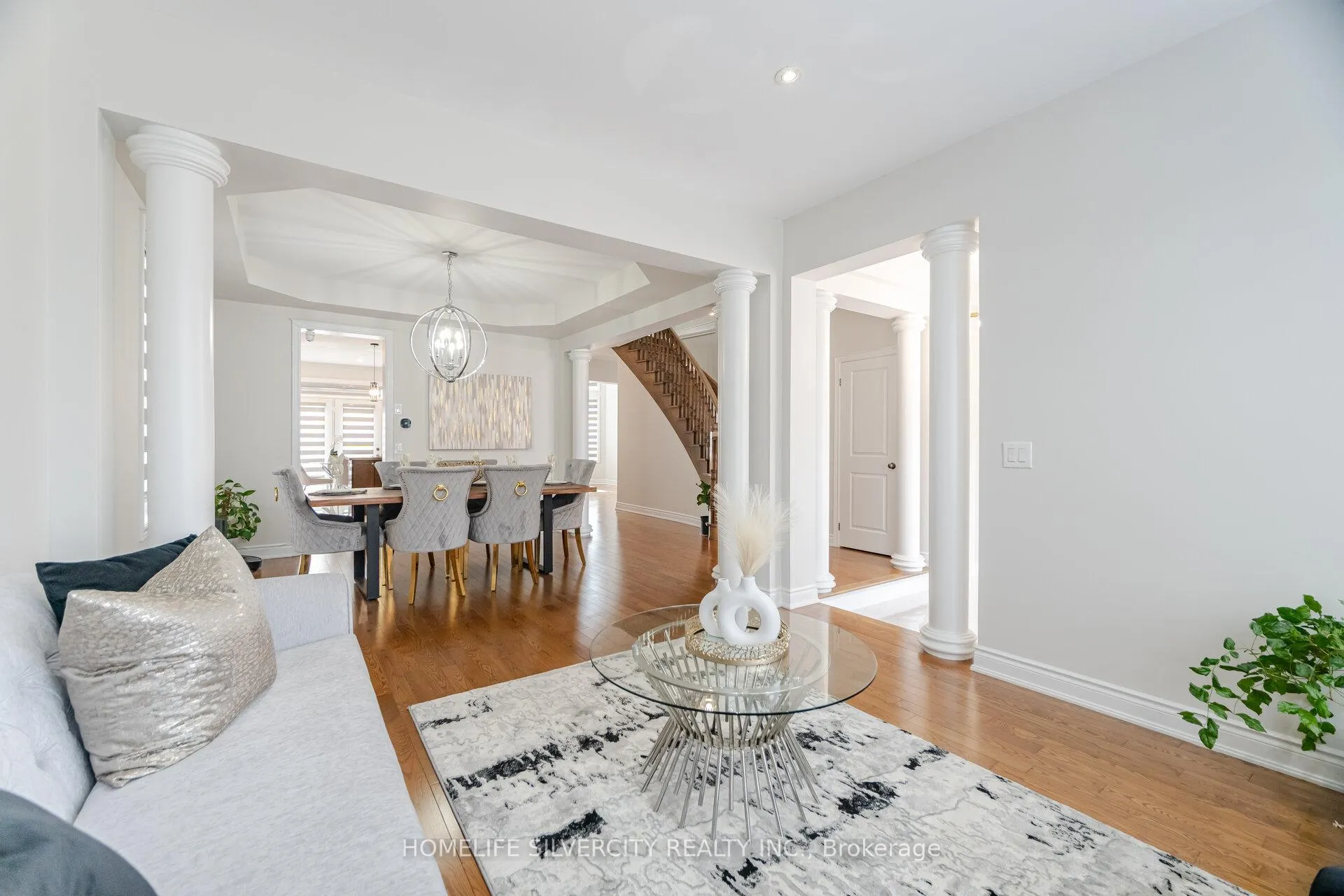 Photo 5 of 80 Scotchmere Crescent, Brampton, Bram East — HOMEH