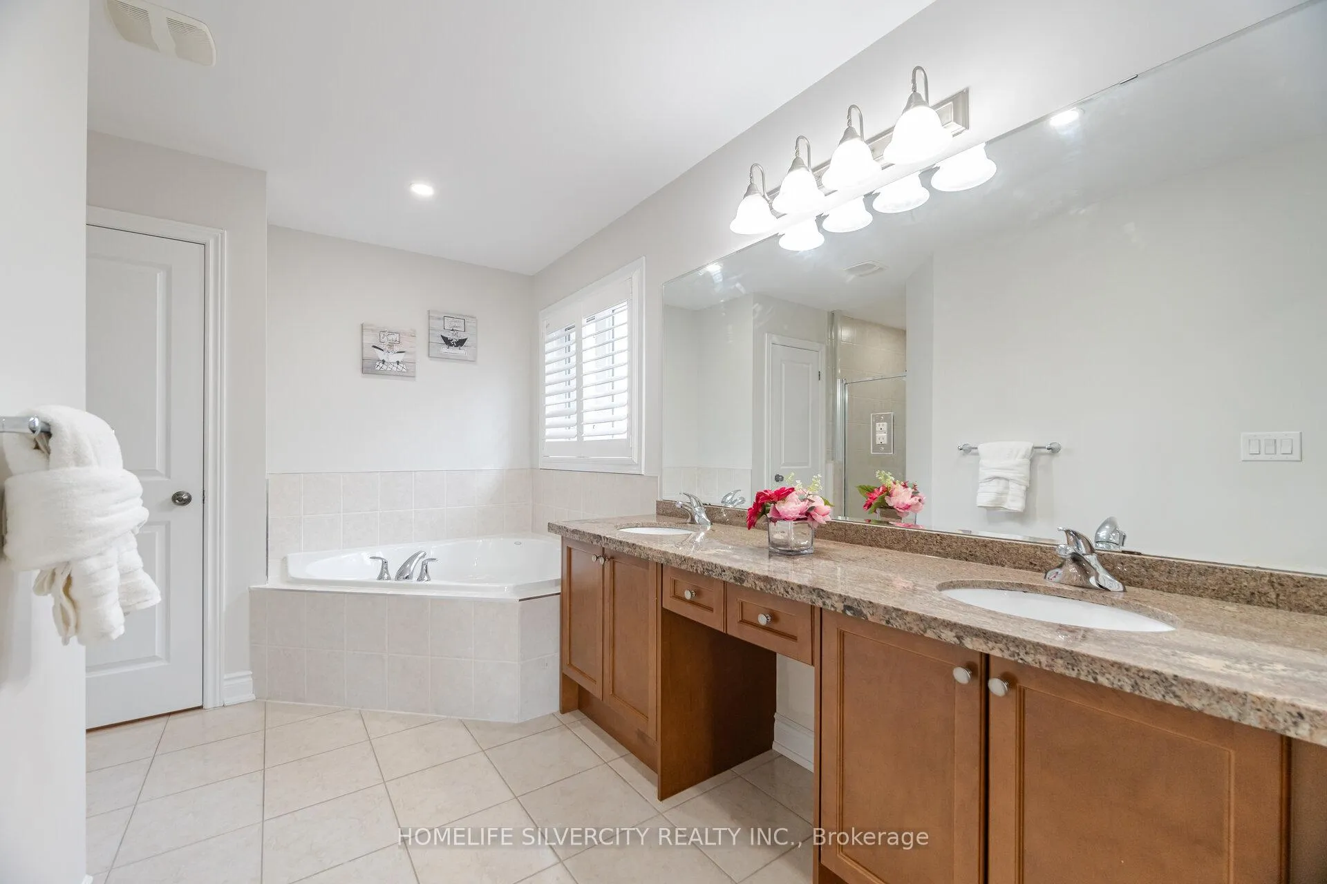 Photo 23 of 80 Scotchmere Crescent, Brampton, Bram East — HOMEH