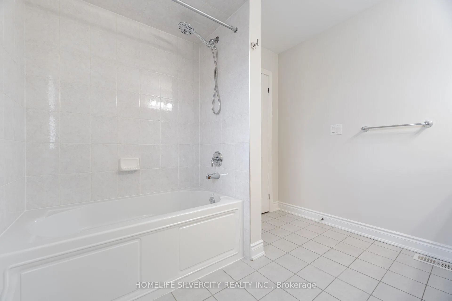Photo 31 of 80 Scotchmere Crescent, Brampton, Bram East — HOMEH