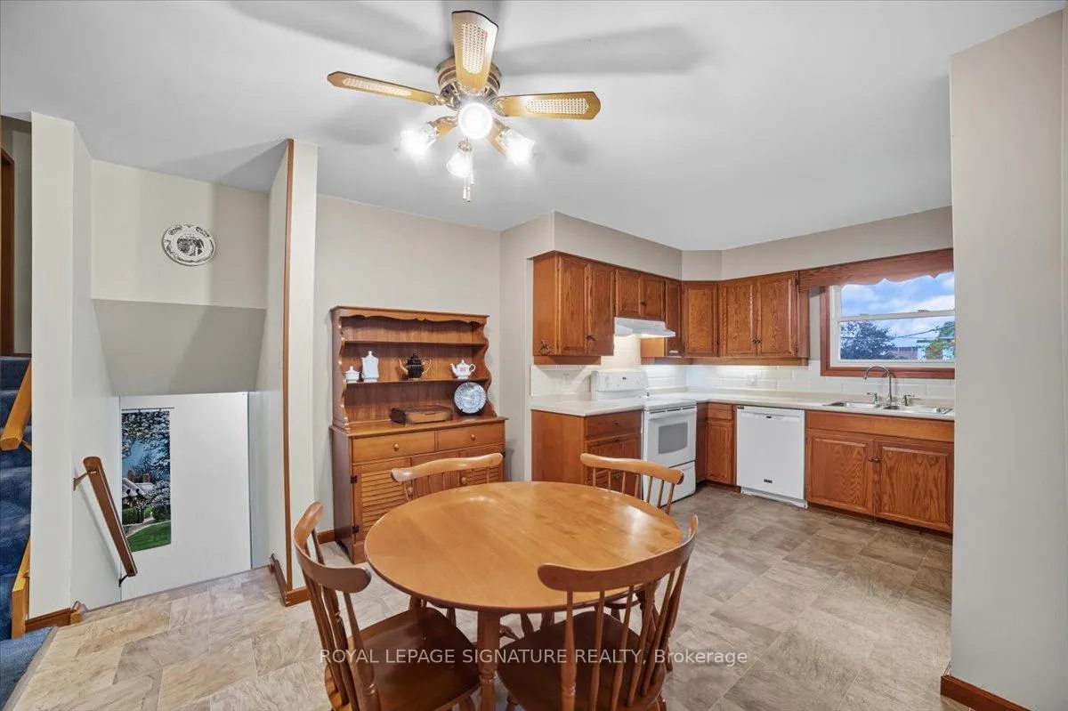 Photo 13 of 268 Cameron Street, Goderich, Goderich (Town) — HOMEH