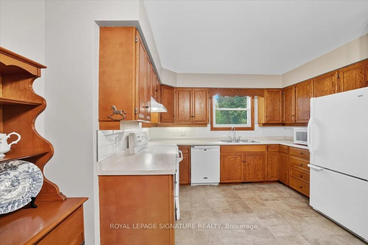 Photo 20 of 268 Cameron Street, Goderich, Goderich (Town) — HOMEH