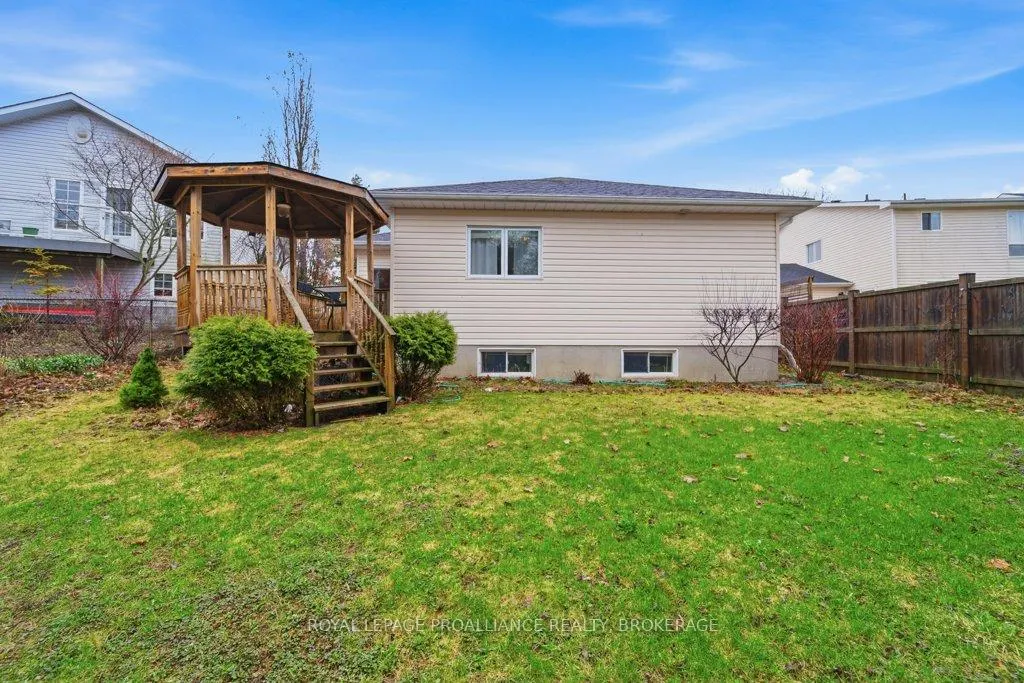 Photo 33 of 488 Fieldstone Drive, Kingston, Kingston East (Incl Barret Crt) — HOMEH