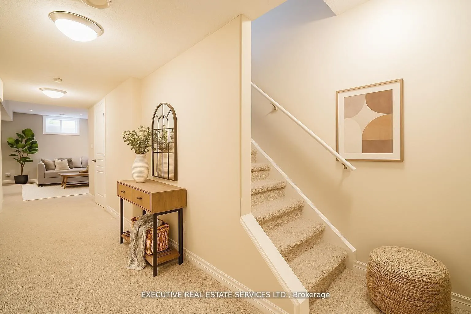 Photo 16 of 153 Fairfield Drive, Stratford — HOMEH