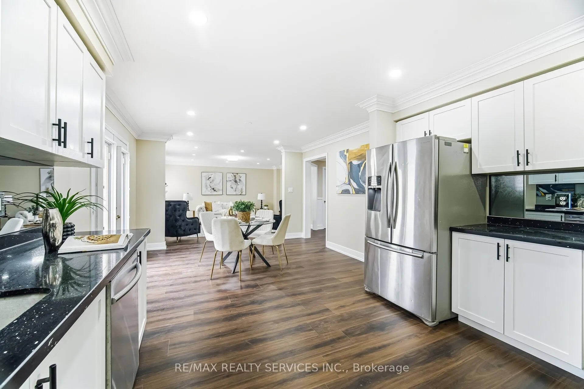 Photo 14 of 248 Edenbrook Hill Drive, Brampton, Fletcher's Meadow — HOMEH