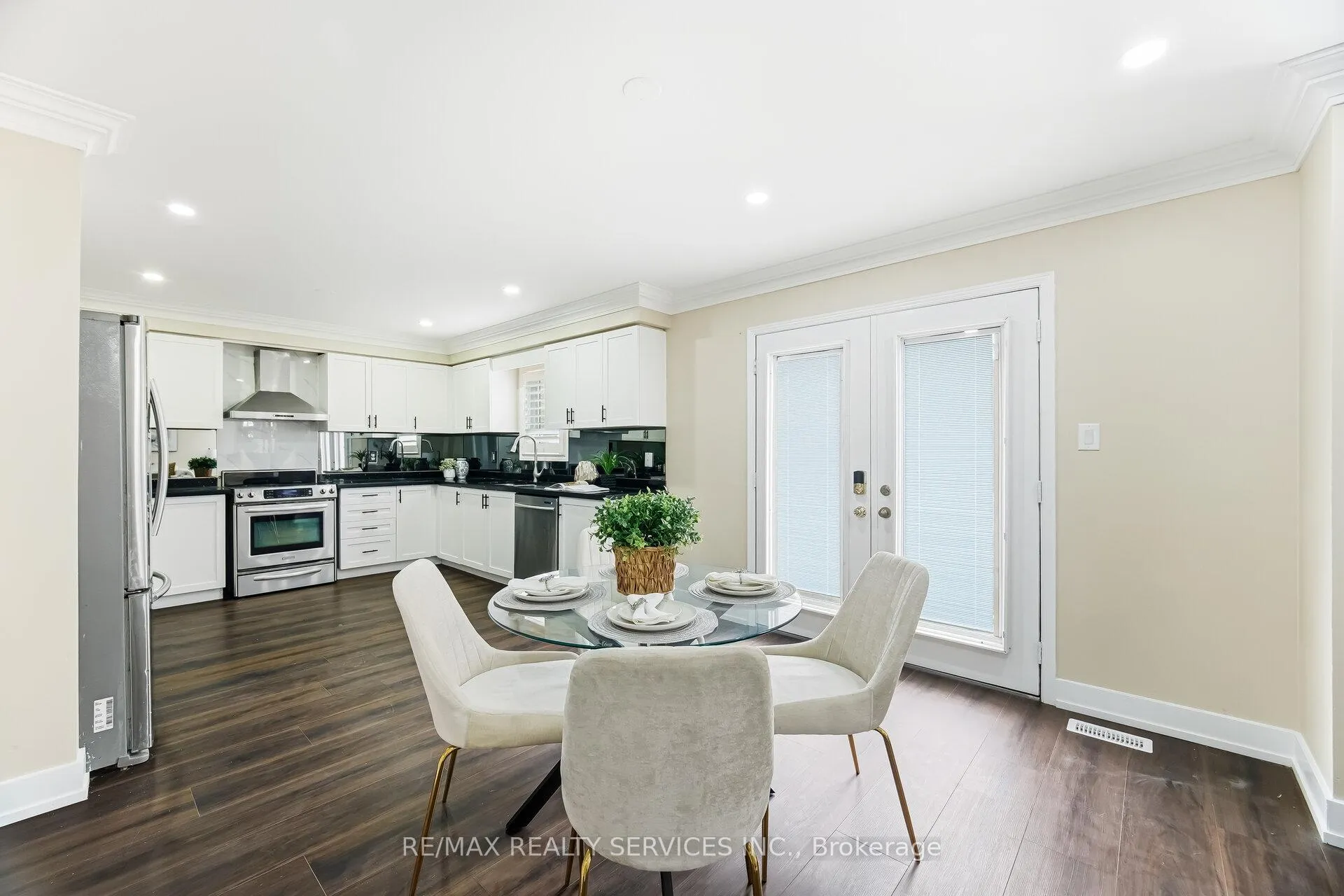 Photo 15 of 248 Edenbrook Hill Drive, Brampton, Fletcher's Meadow — HOMEH