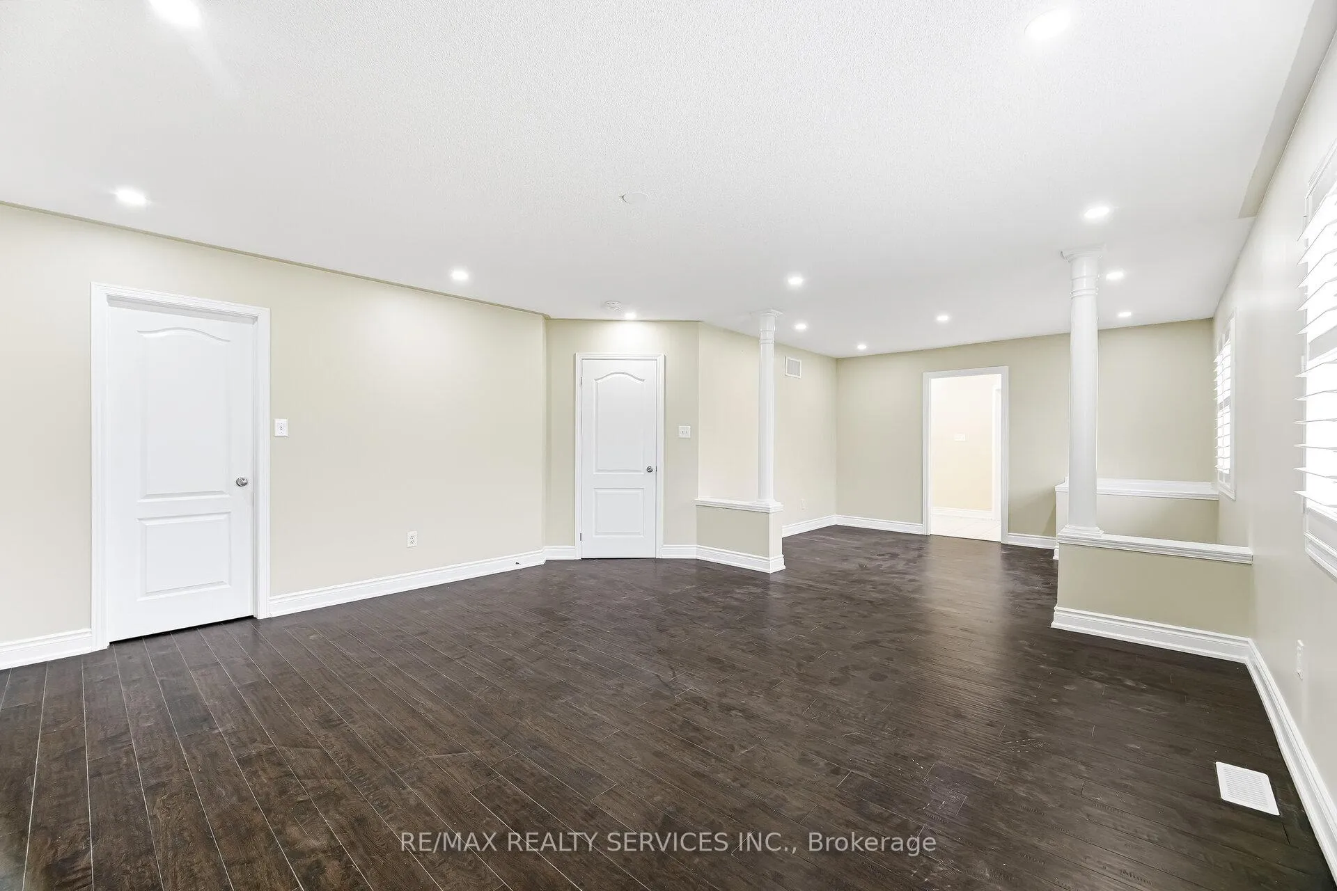 Photo 29 of 248 Edenbrook Hill Drive, Brampton, Fletcher's Meadow — HOMEH