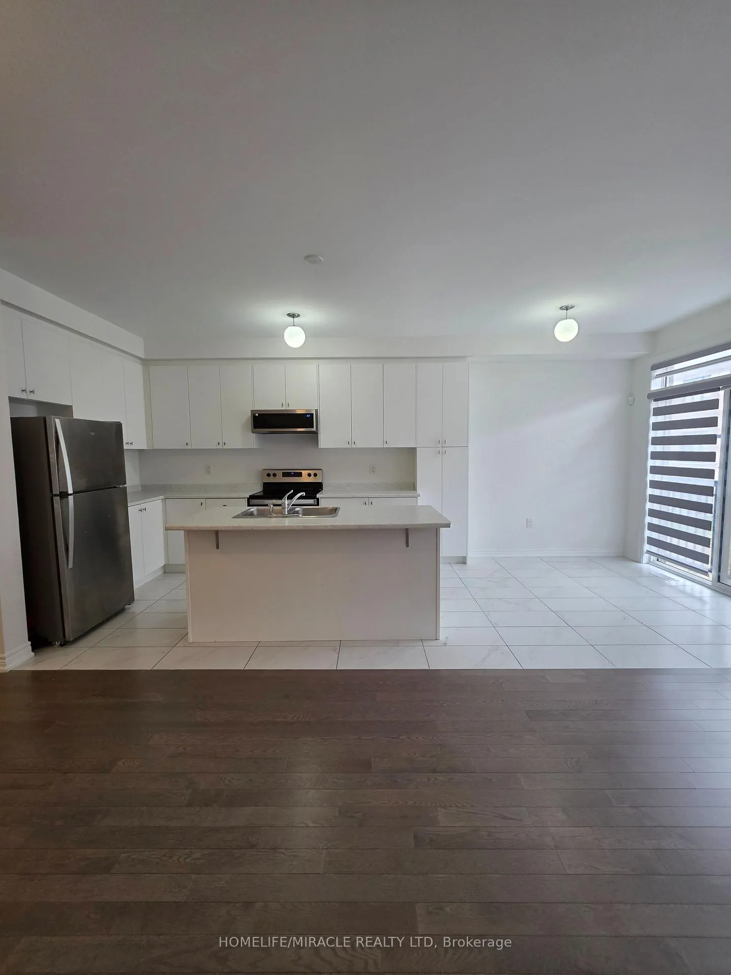 Photo 7 of 68 Singhampton Road, Vaughan, Kleinburg — HOMEH