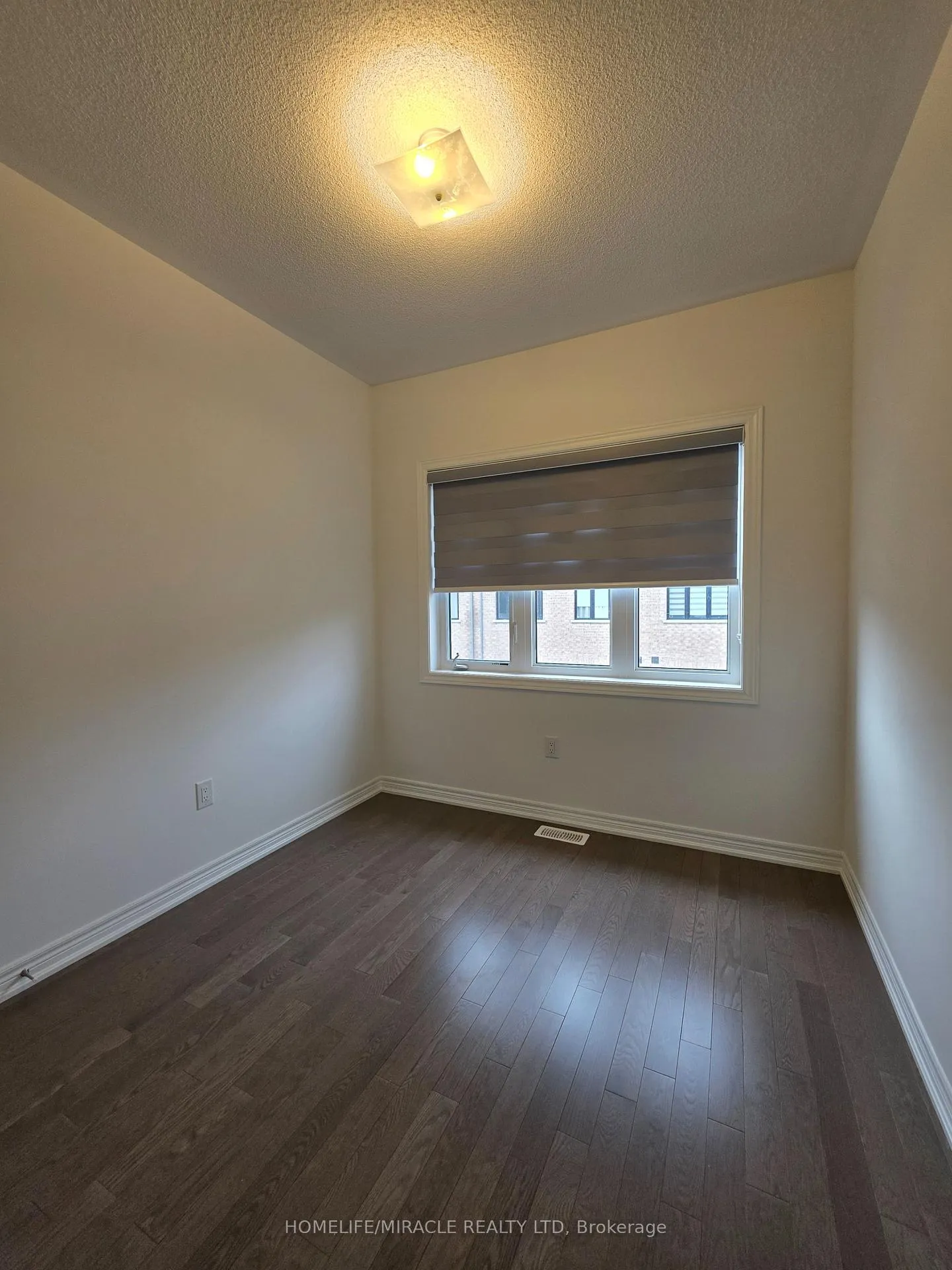 Photo 11 of 68 Singhampton Road, Vaughan, Kleinburg — HOMEH