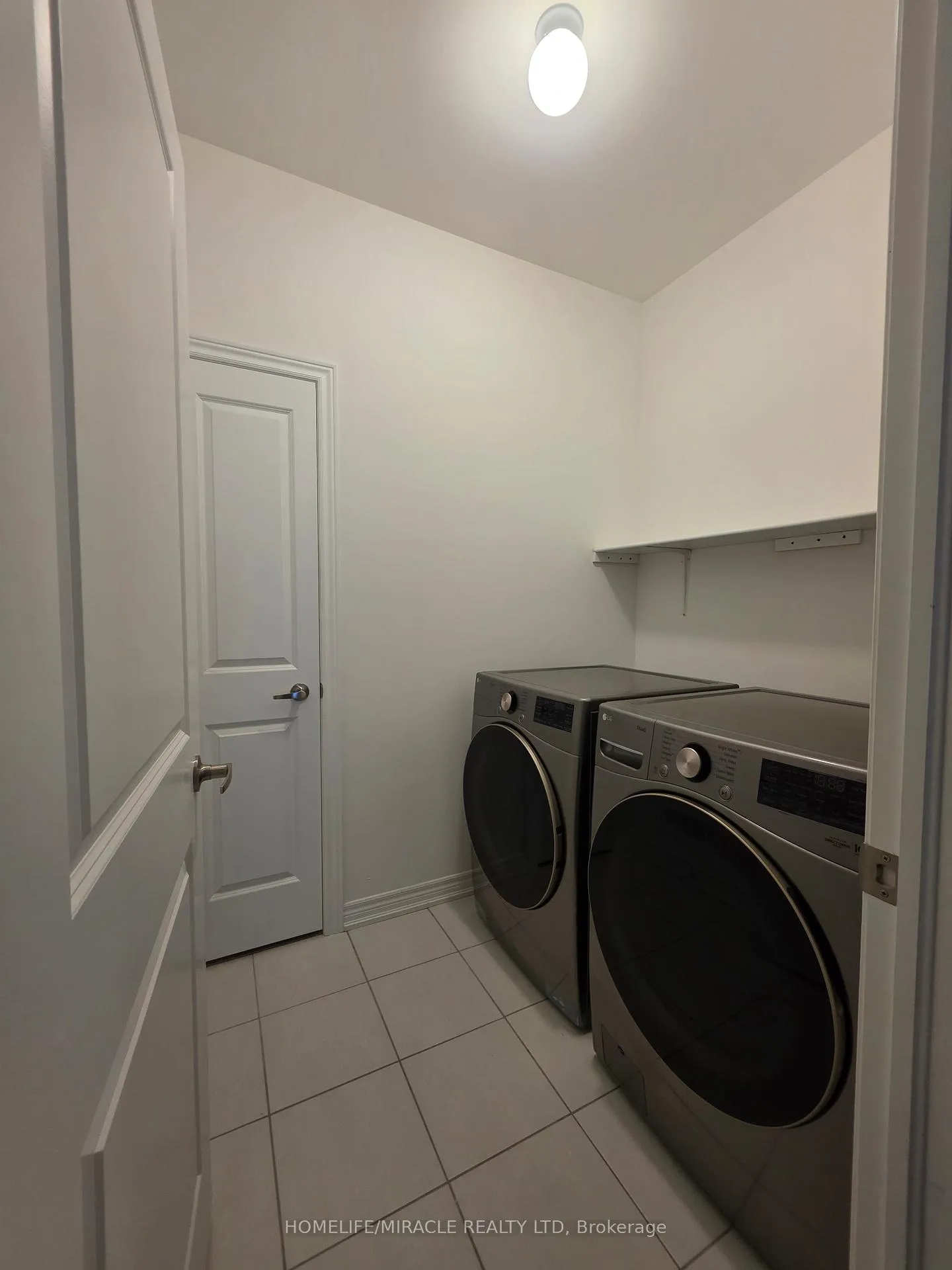 Photo 17 of 68 Singhampton Road, Vaughan, Kleinburg — HOMEH