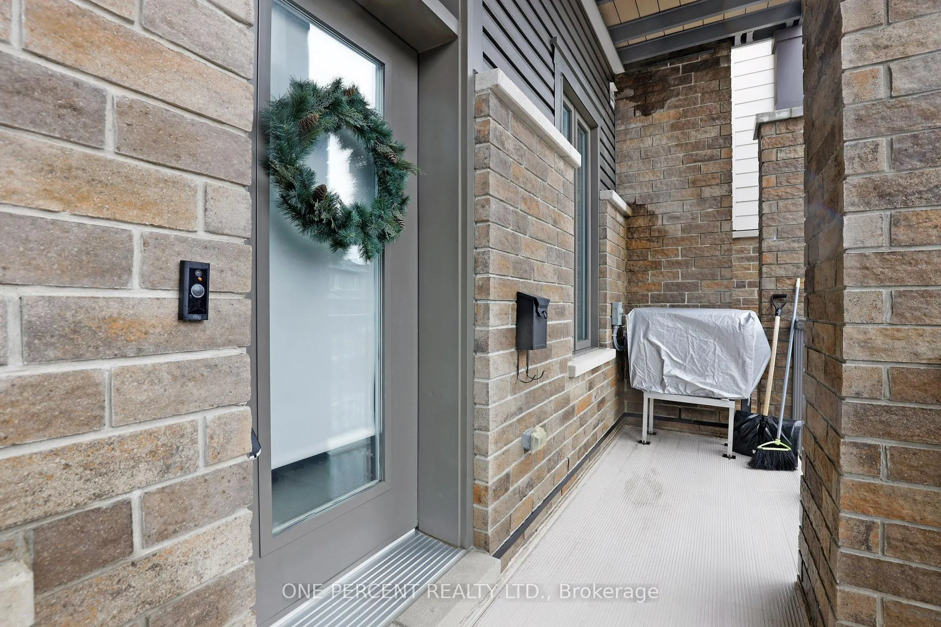 Photo 4 of Unit I, 735 Dearborn Private, Ottawa, Blossom Park/Kemp Park/Findlay Creek — HOMEH