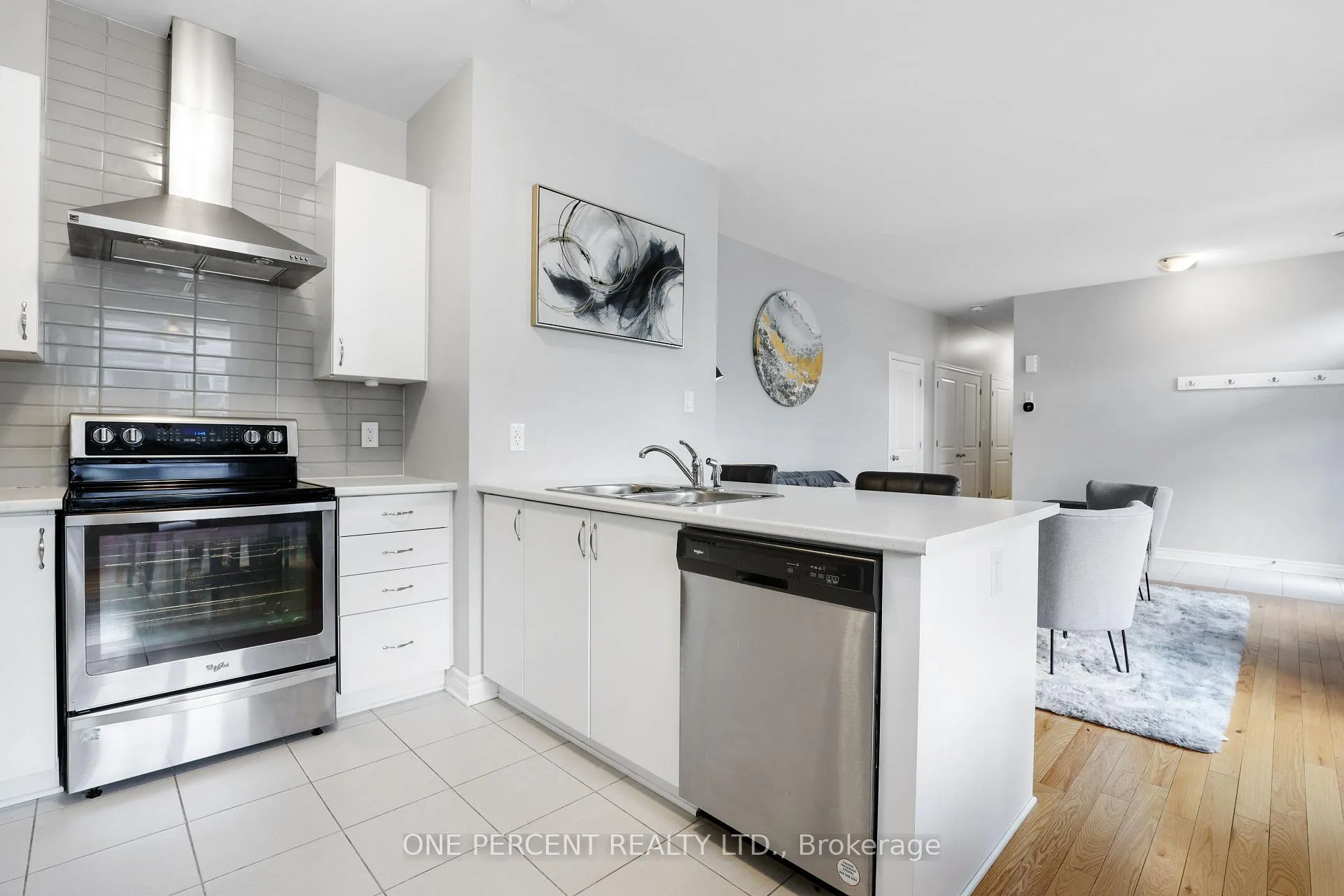 Photo 16 of Unit I, 735 Dearborn Private, Ottawa, Blossom Park/Kemp Park/Findlay Creek — HOMEH