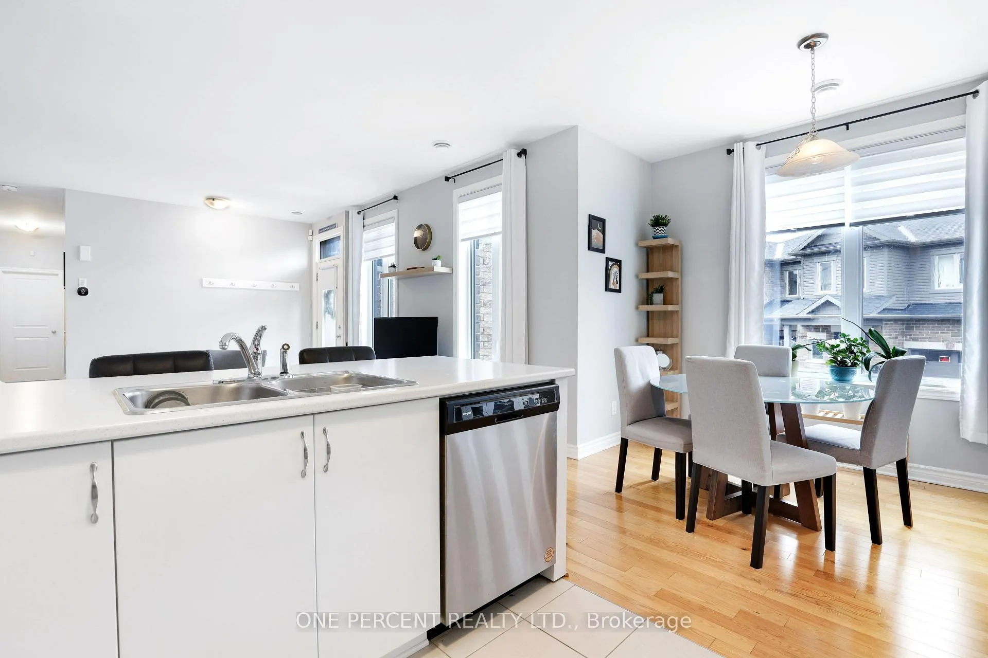 Photo 19 of Unit I, 735 Dearborn Private, Ottawa, Blossom Park/Kemp Park/Findlay Creek — HOMEH
