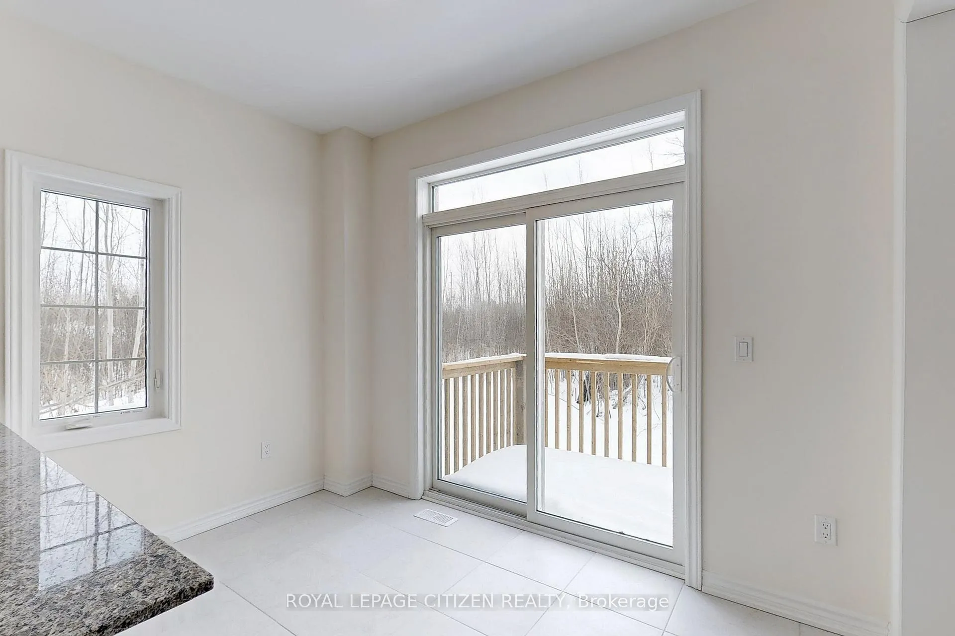 Photo 17 of 129 Cliff Thompson Crescent, Georgina, Sutton & Jackson's Point — HOMEH