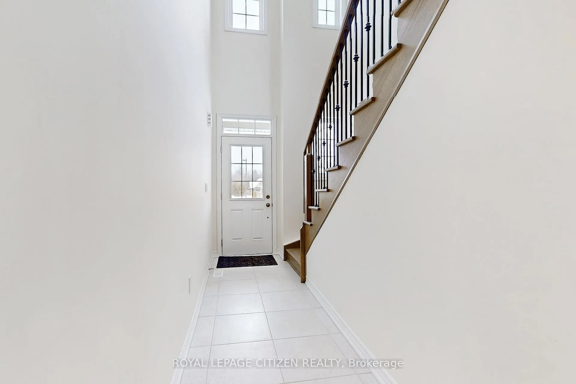 Photo 19 of 129 Cliff Thompson Crescent, Georgina, Sutton & Jackson's Point — HOMEH