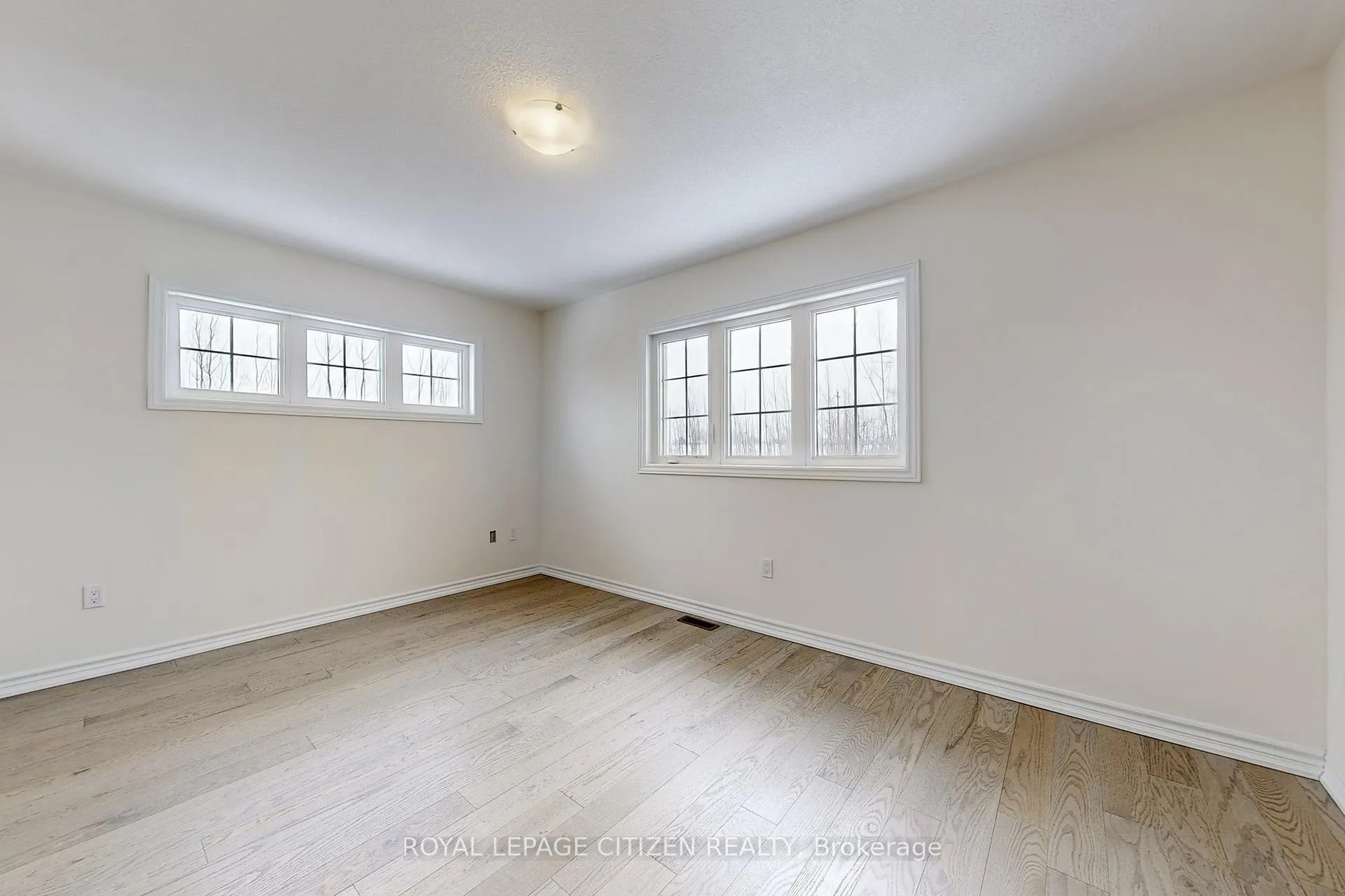 Photo 23 of 129 Cliff Thompson Crescent, Georgina, Sutton & Jackson's Point — HOMEH