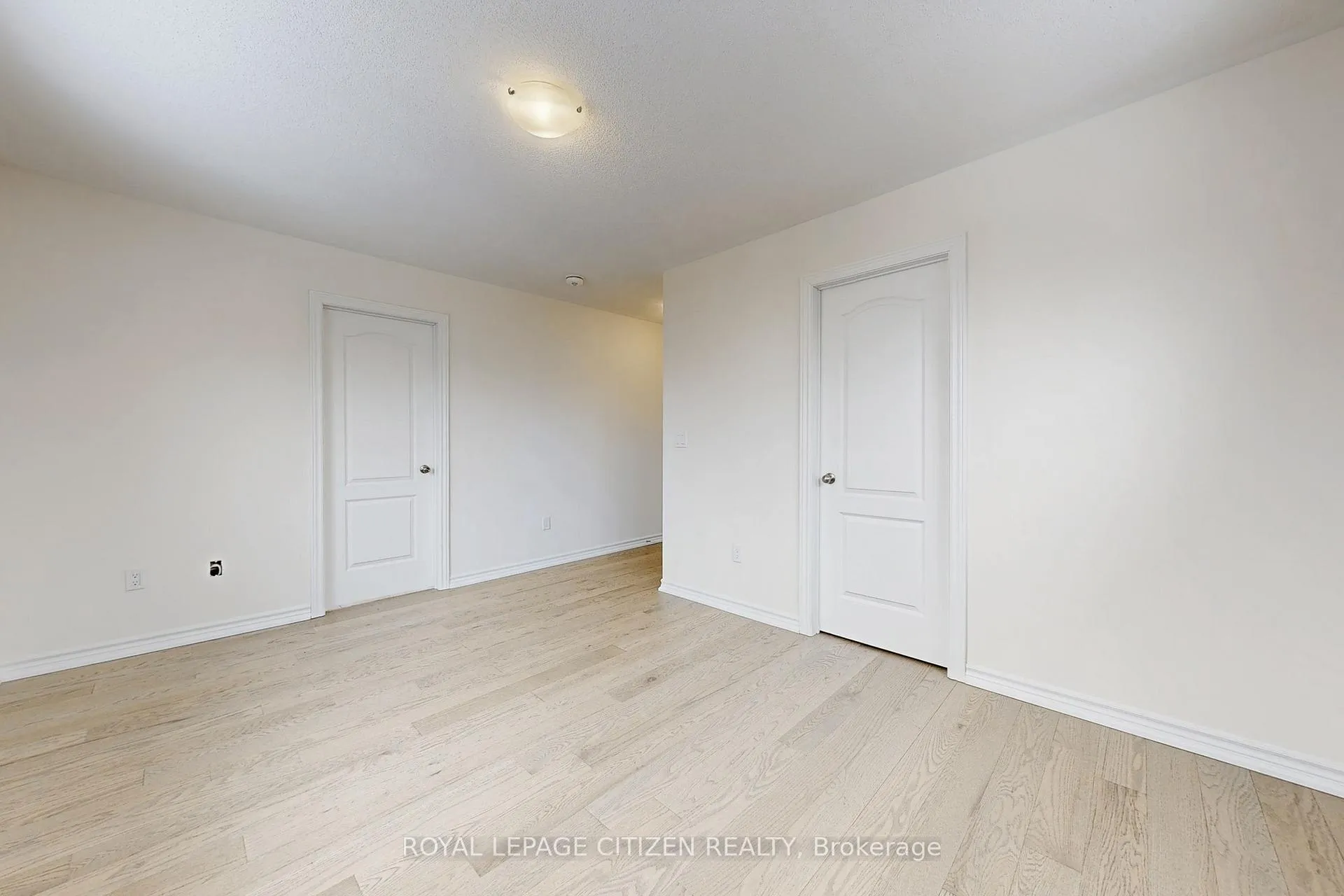Photo 25 of 129 Cliff Thompson Crescent, Georgina, Sutton & Jackson's Point — HOMEH