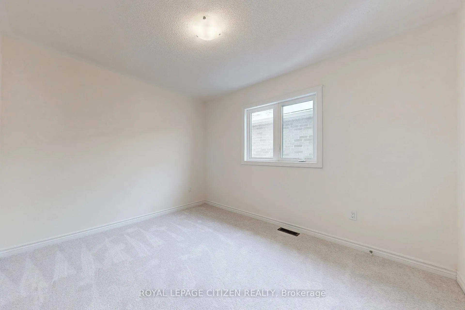 Photo 36 of 129 Cliff Thompson Crescent, Georgina, Sutton & Jackson's Point — HOMEH