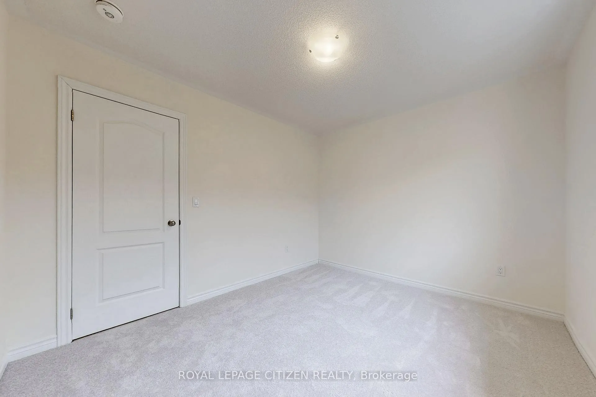 Photo 38 of 129 Cliff Thompson Crescent, Georgina, Sutton & Jackson's Point — HOMEH