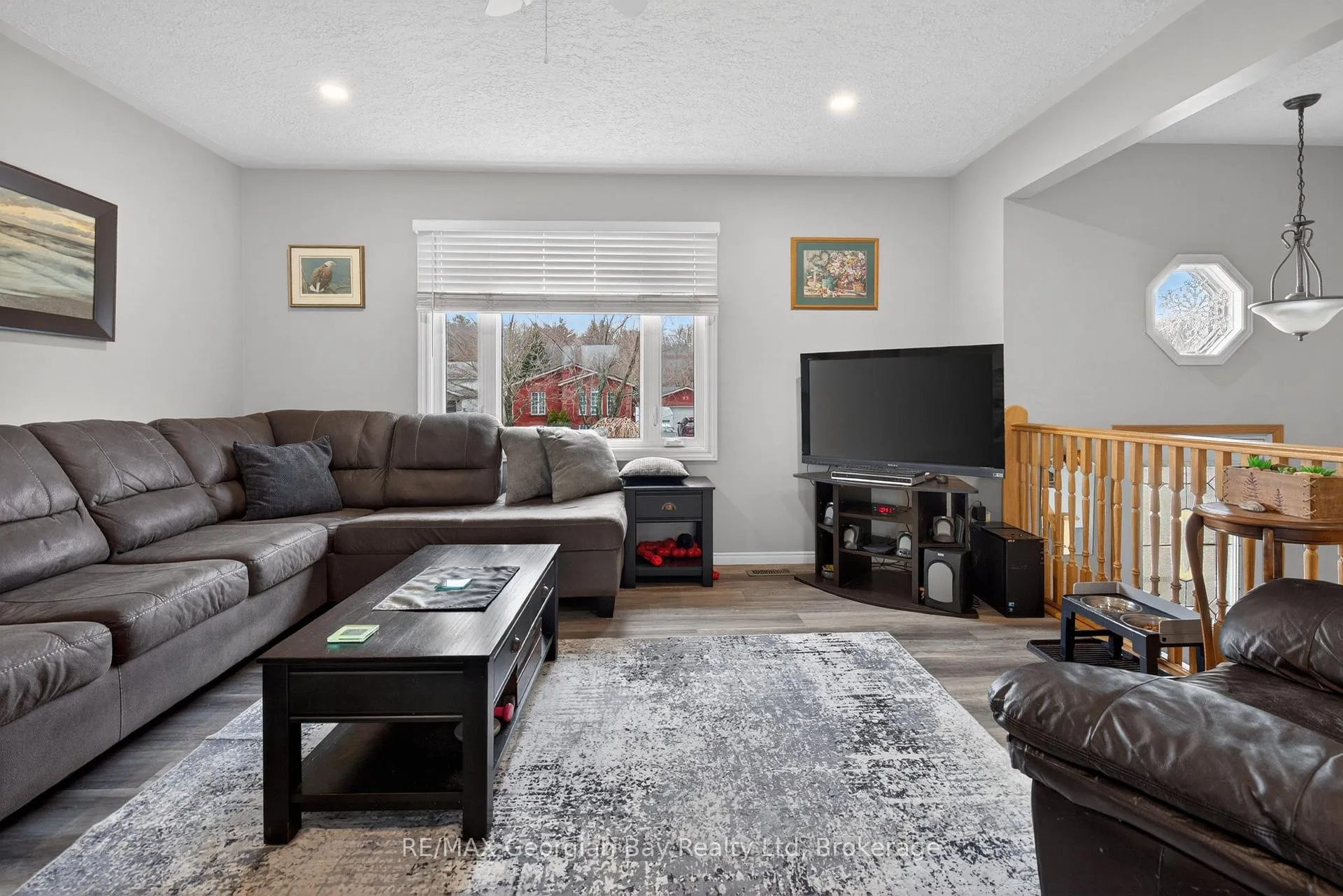 Photo 5 of 19 Mercer Crescent, Penetanguishene — HOMEH
