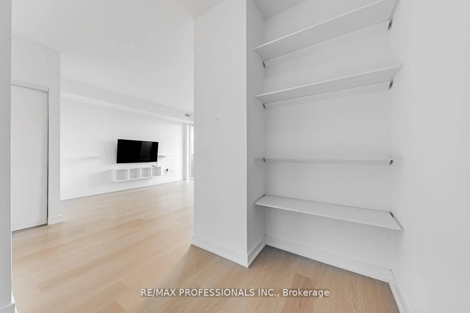 Photo 16 of Unit 313, 859 The Queensway, Etobicoke, Stonegate-Queensway — HOMEH