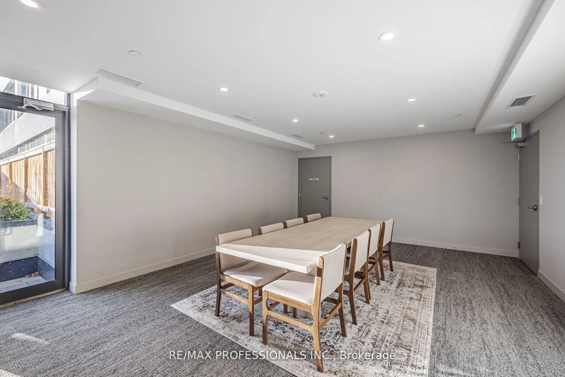 Photo 19 of Unit 313, 859 The Queensway, Etobicoke, Stonegate-Queensway — HOMEH