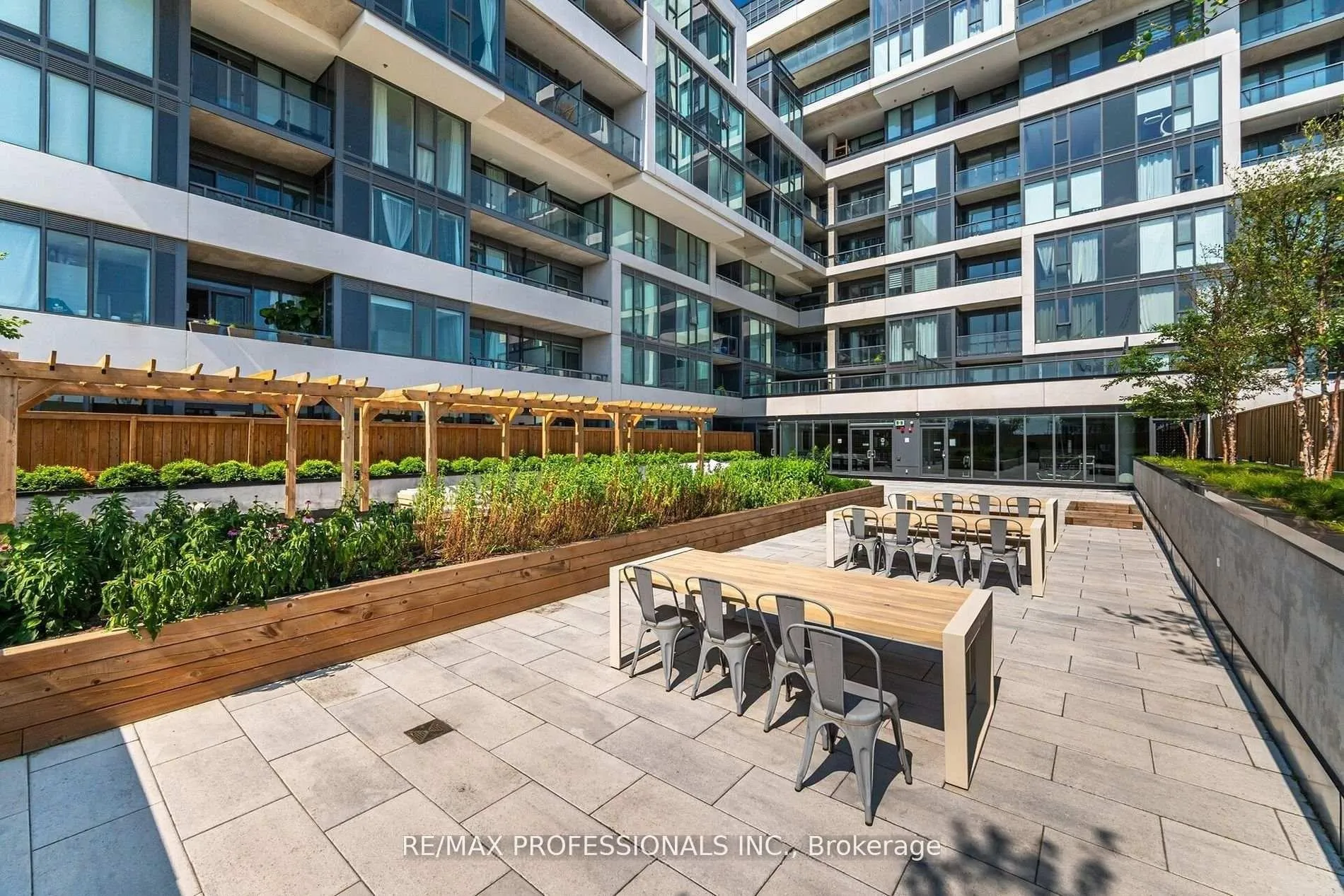 Photo 27 of Unit 313, 859 The Queensway, Etobicoke, Stonegate-Queensway — HOMEH