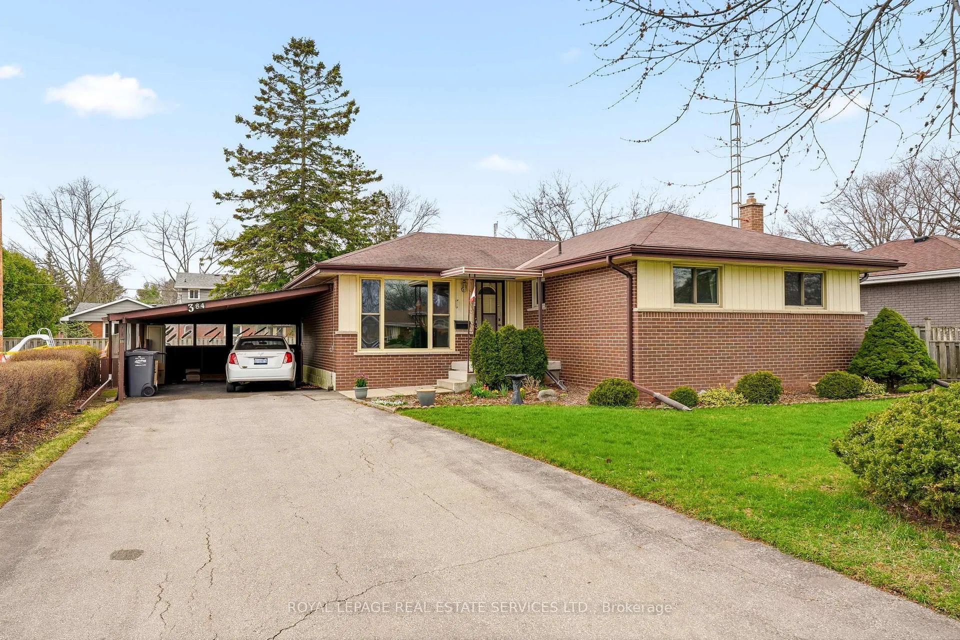 Photo 2 of 384 Appleby Line, Burlington, Shoreacres — HOMEH