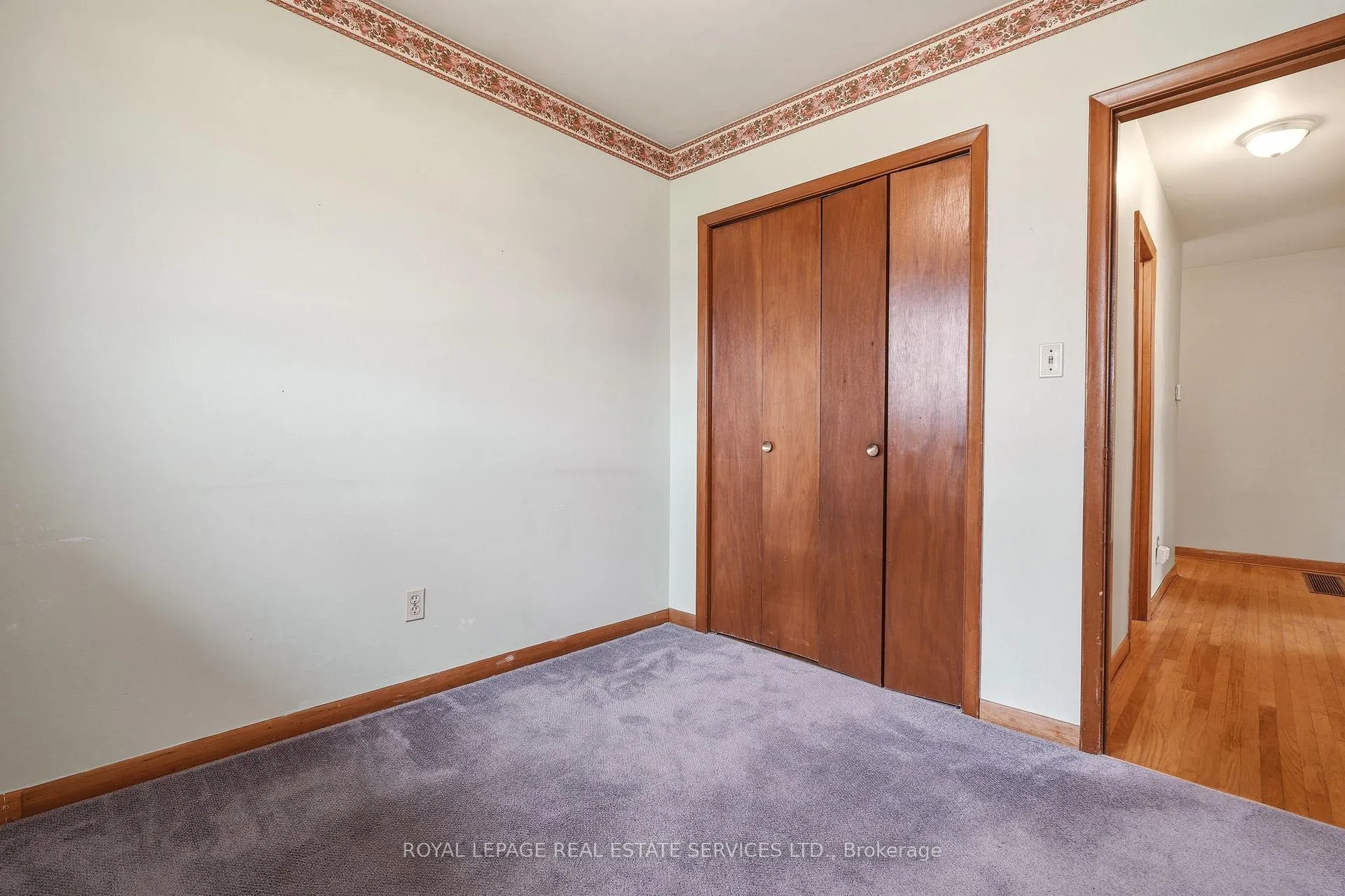 Photo 15 of 384 Appleby Line, Burlington, Shoreacres — HOMEH
