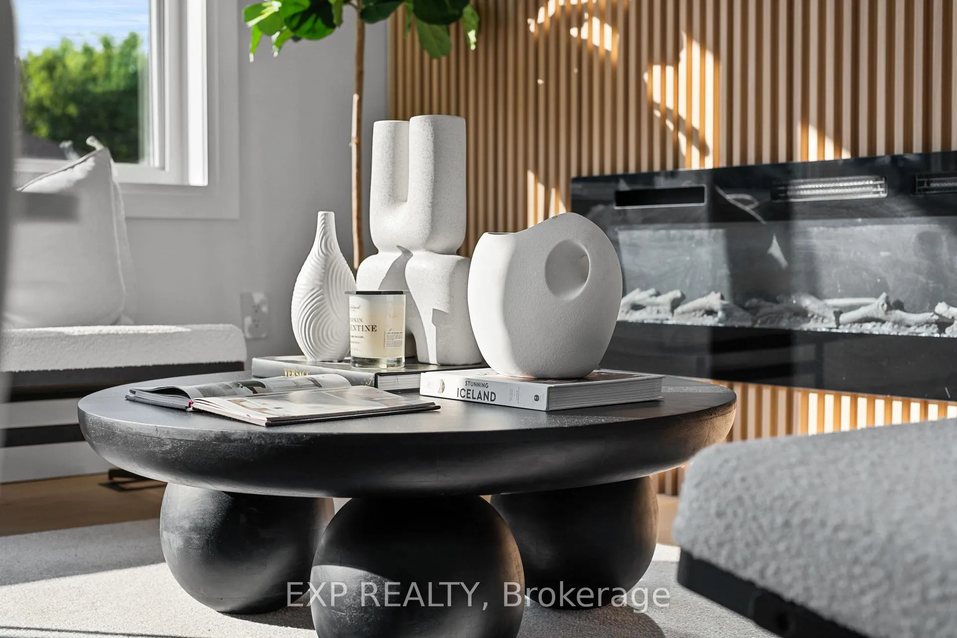 Photo 9 of 686 Wickens Avenue, Burlington, LaSalle — HOMEH
