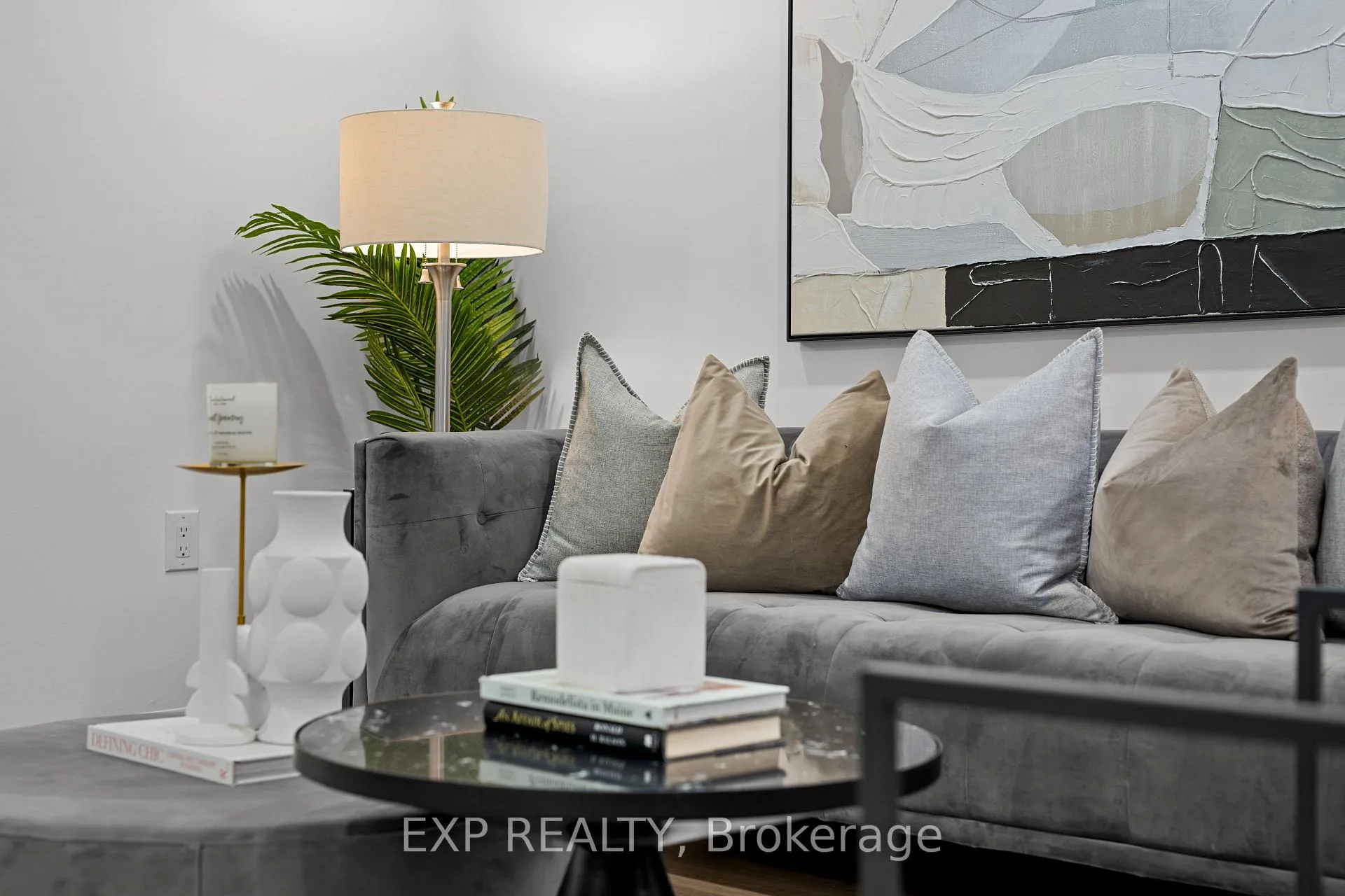 Photo 33 of 686 Wickens Avenue, Burlington, LaSalle — HOMEH