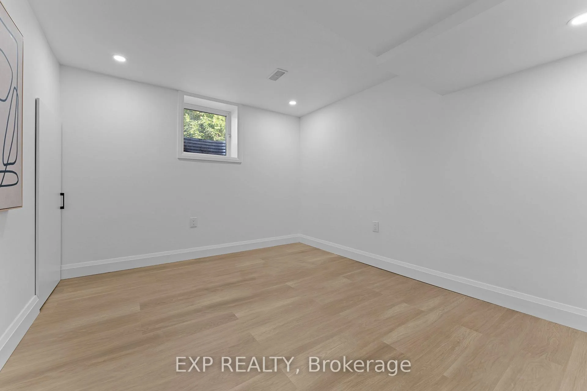 Photo 41 of 686 Wickens Avenue, Burlington, LaSalle — HOMEH