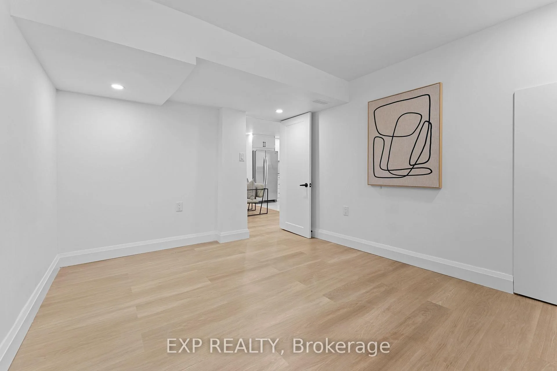 Photo 42 of 686 Wickens Avenue, Burlington, LaSalle — HOMEH