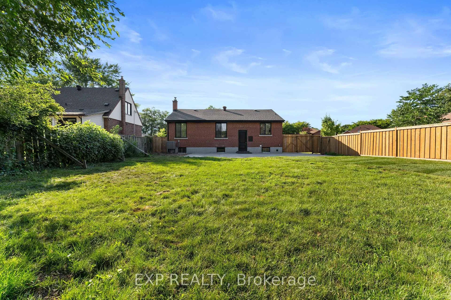 Photo 44 of 686 Wickens Avenue, Burlington, LaSalle — HOMEH