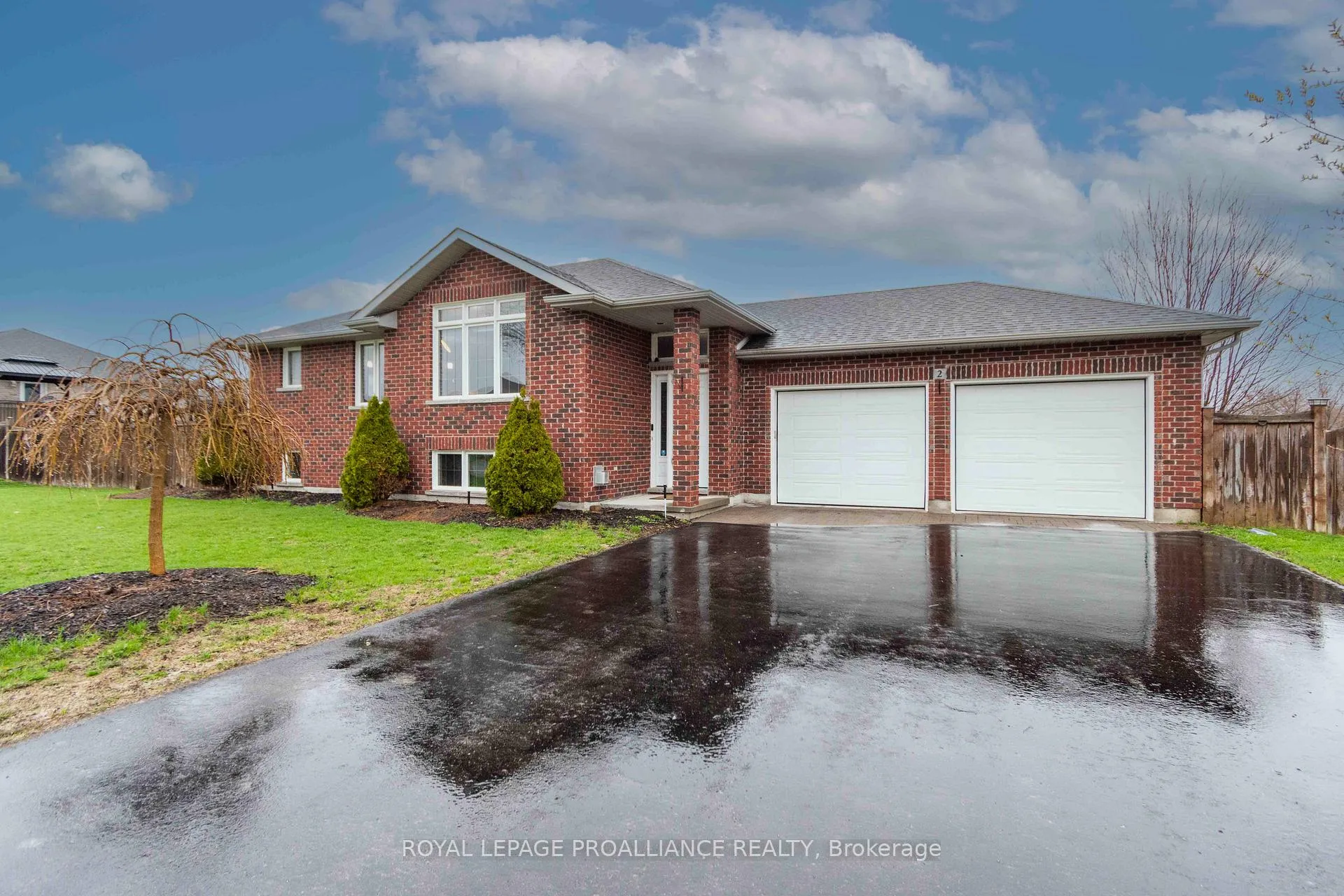 Photo 2 of 2 Freedom Crescent, Quinte West, Sidney Ward — HOMEH