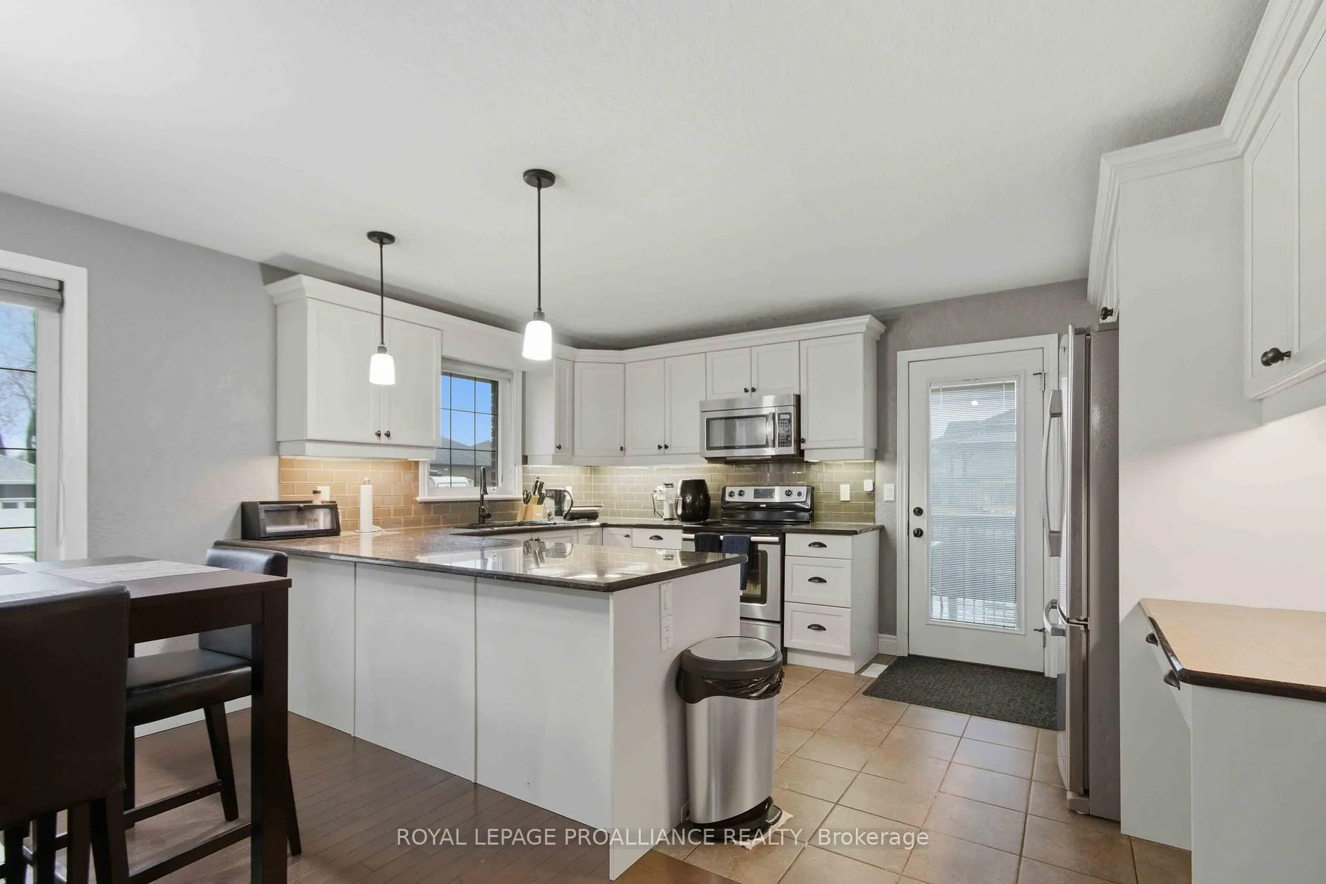 Photo 9 of 2 Freedom Crescent, Quinte West, Sidney Ward — HOMEH