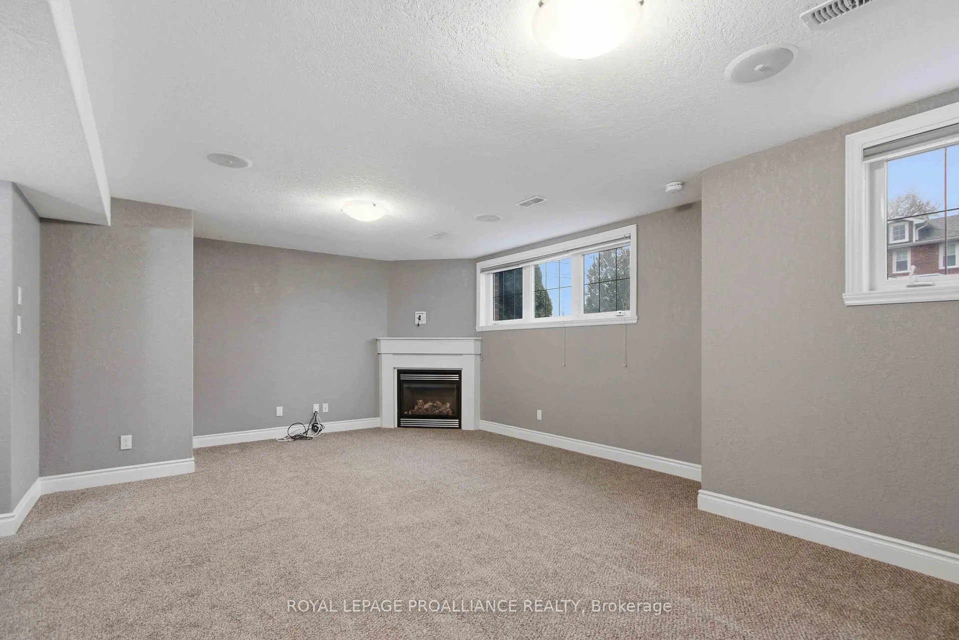 Photo 16 of 2 Freedom Crescent, Quinte West, Sidney Ward — HOMEH