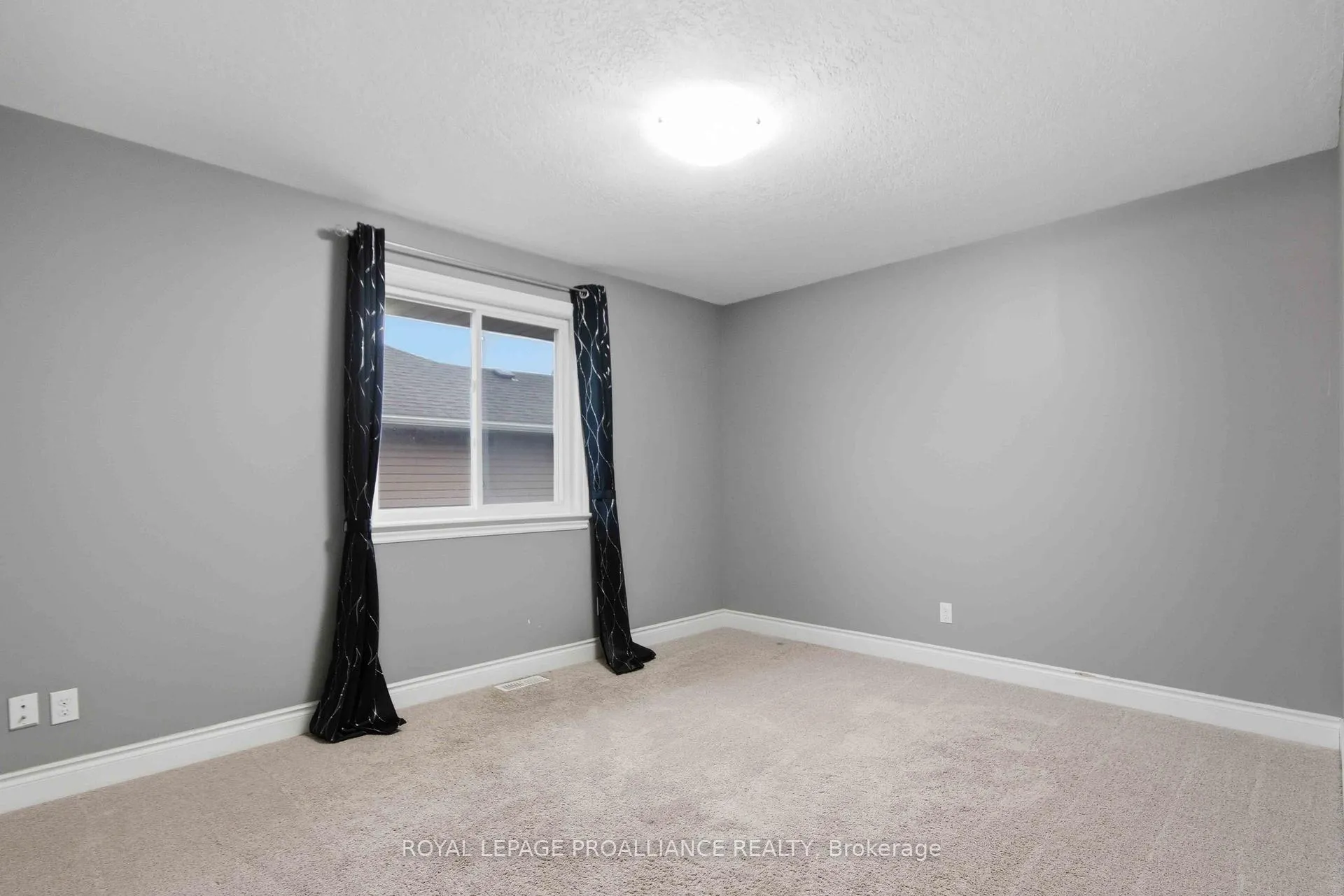 Photo 24 of 2 Freedom Crescent, Quinte West, Sidney Ward — HOMEH