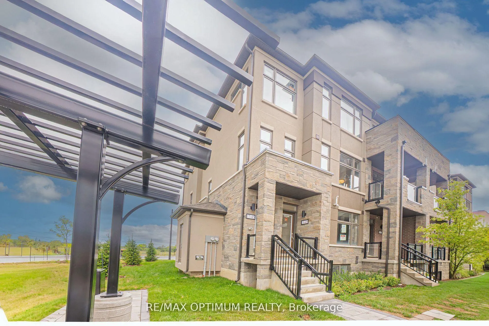 Photo 1 of Unit 18, 45 Fieldridge Crescent, Brampton, Sandringham-Wellington North — HOMEH