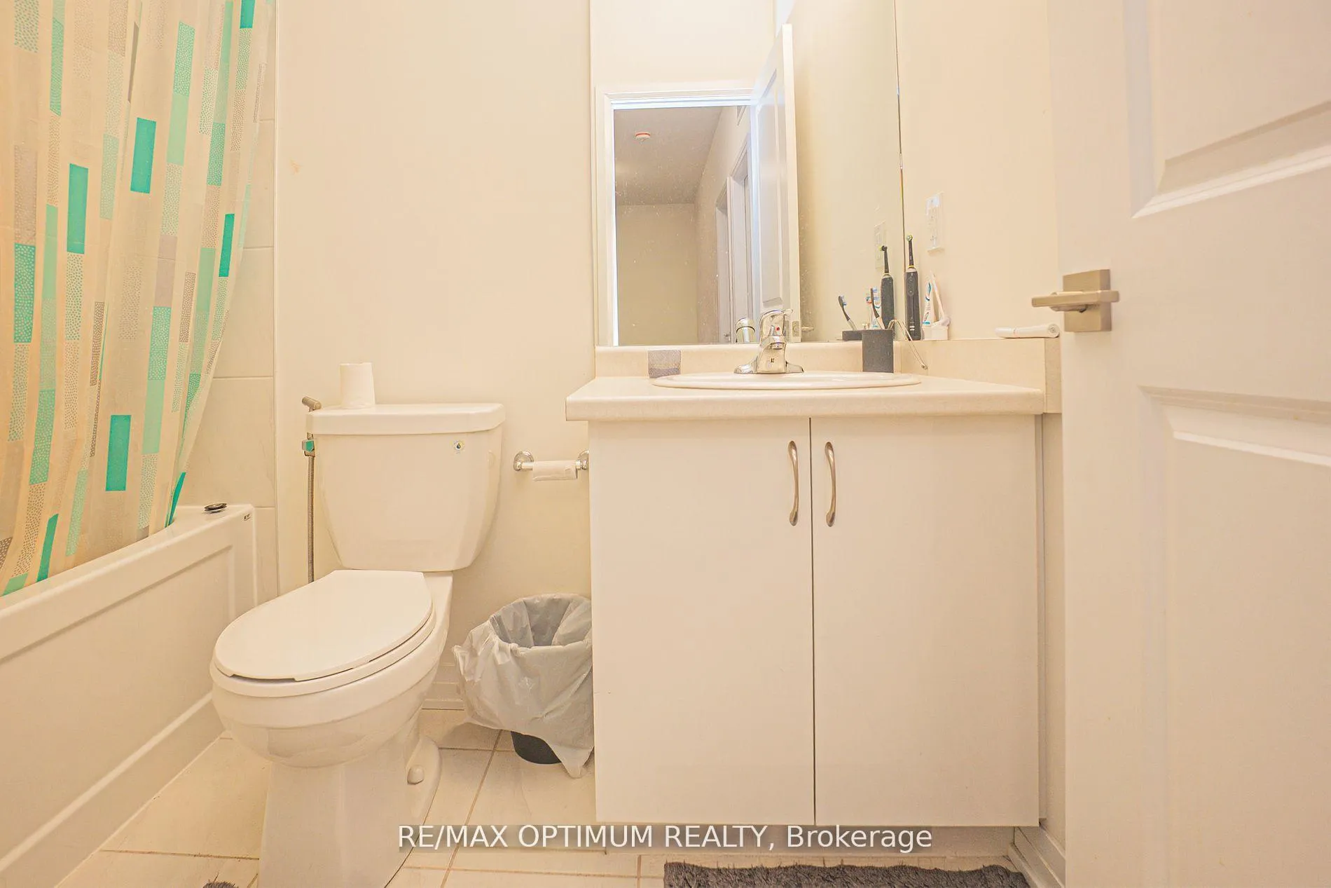 Photo 24 of Unit 18, 45 Fieldridge Crescent, Brampton, Sandringham-Wellington North — HOMEH