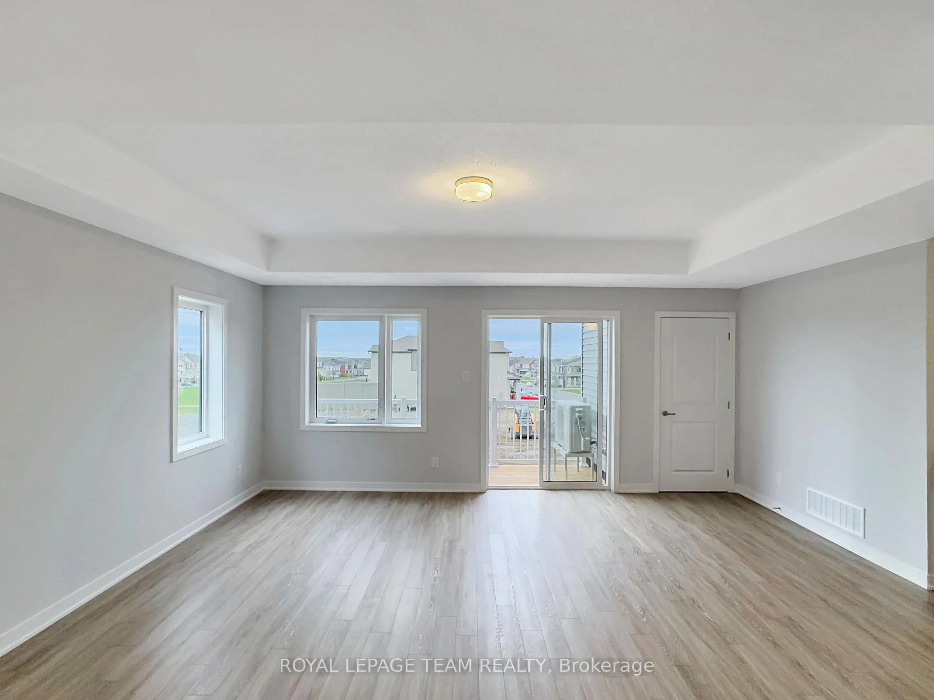Photo 8 of 722 Lillian Freiman Private, Ottawa, Barrhaven - Half Moon Bay — HOMEH