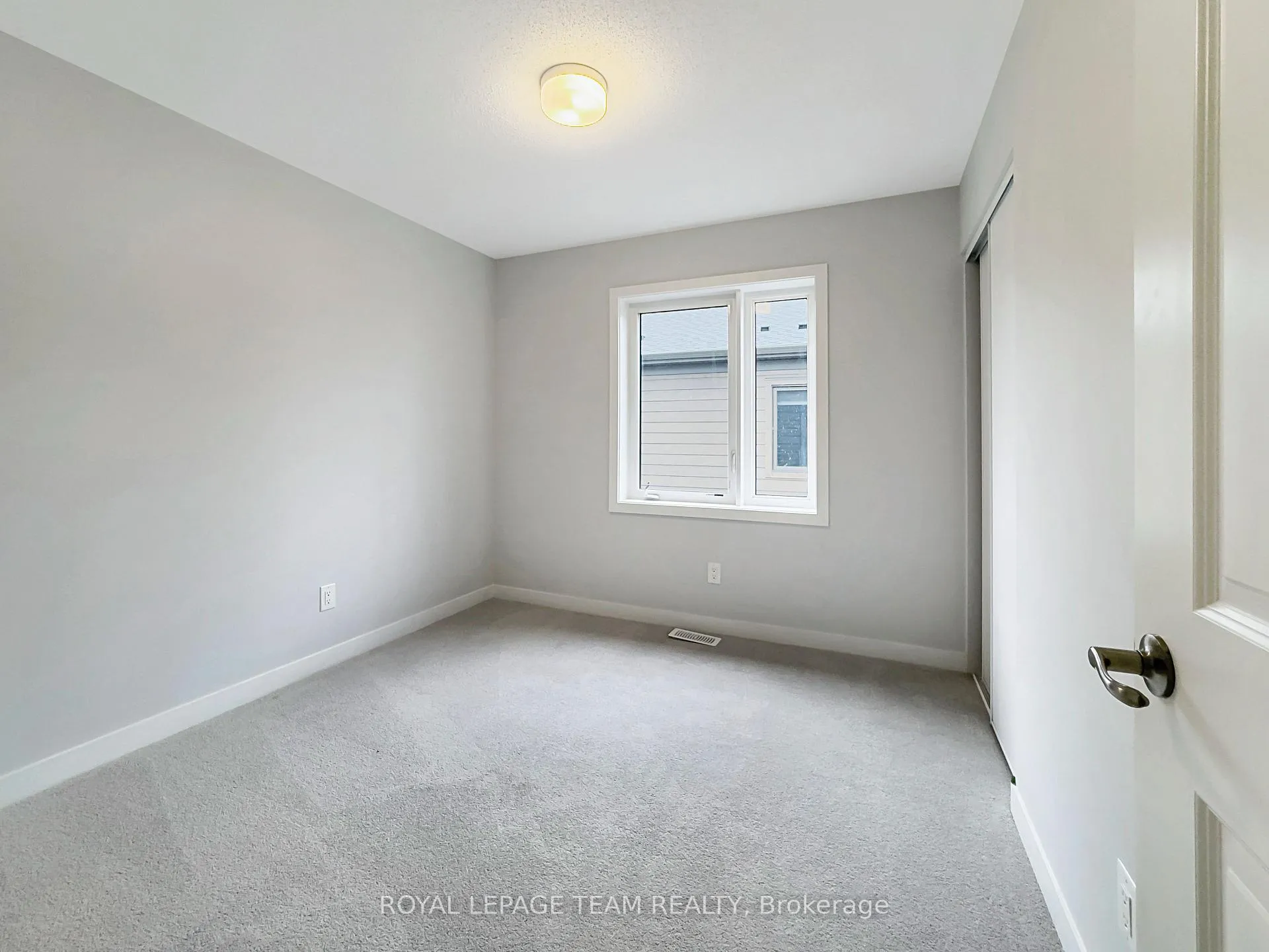Photo 13 of 722 Lillian Freiman Private, Ottawa, Barrhaven - Half Moon Bay — HOMEH