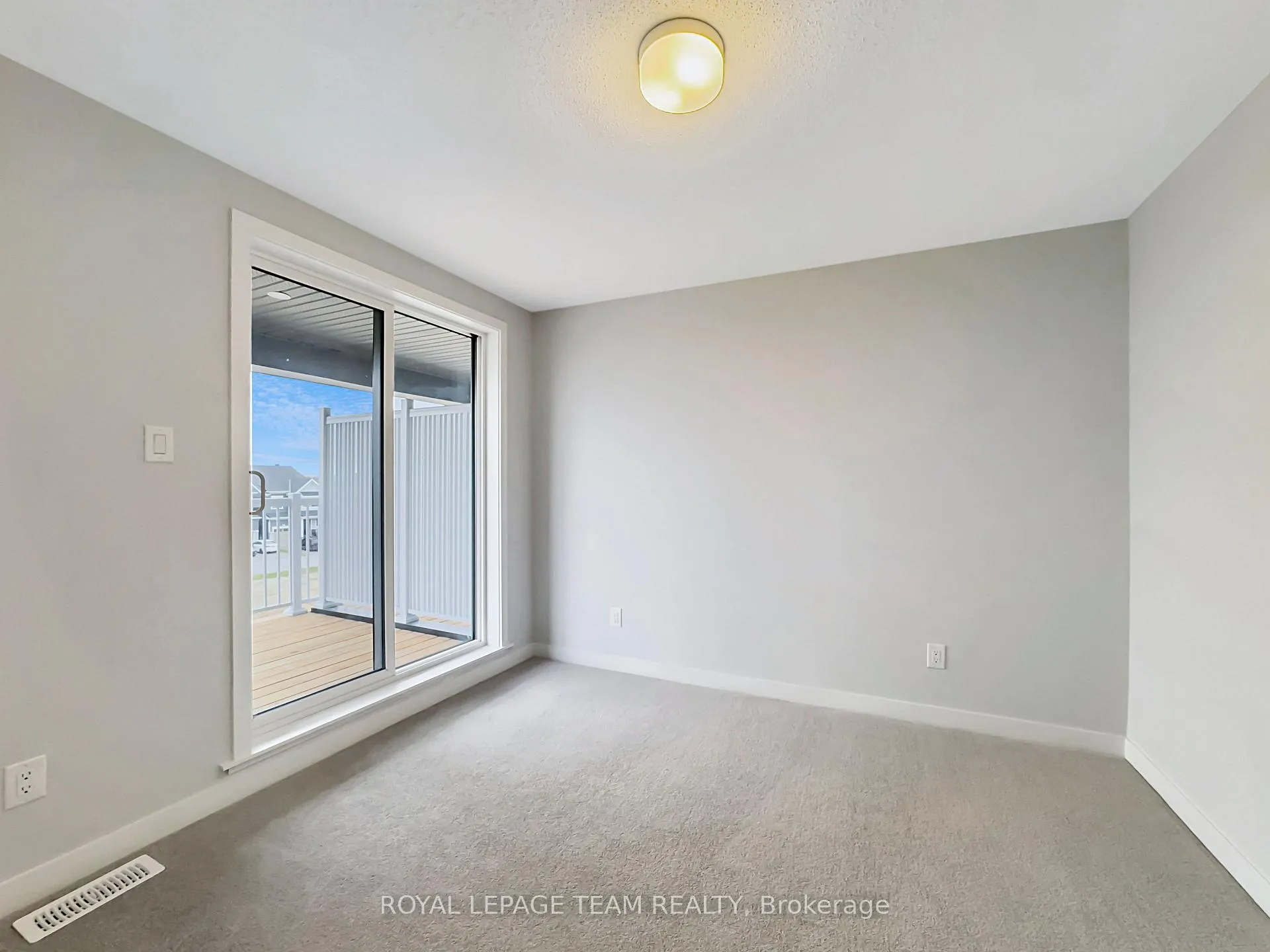 Photo 14 of 722 Lillian Freiman Private, Ottawa, Barrhaven - Half Moon Bay — HOMEH